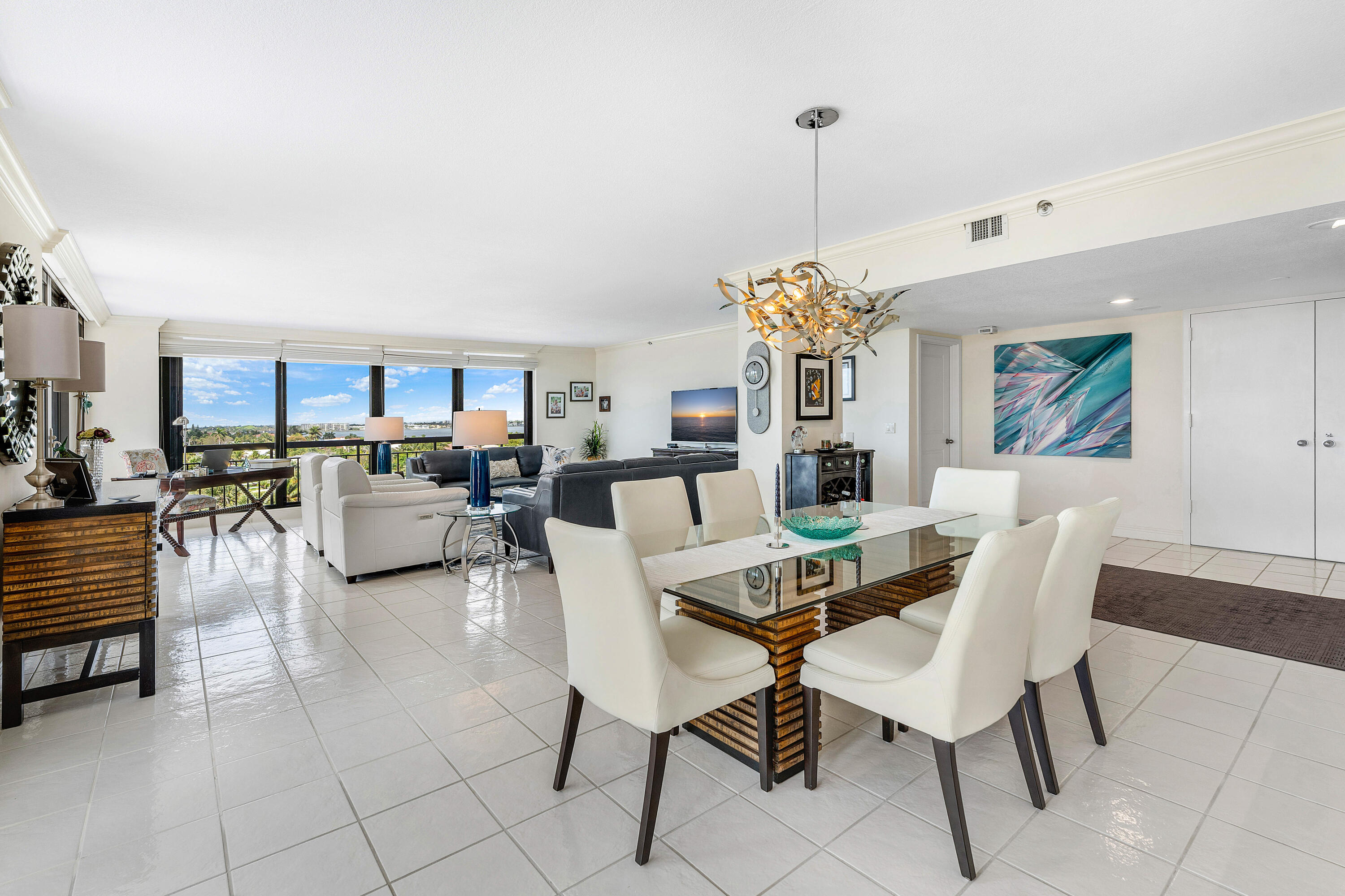 4100 N Ocean Drive 504 Property Photo 3