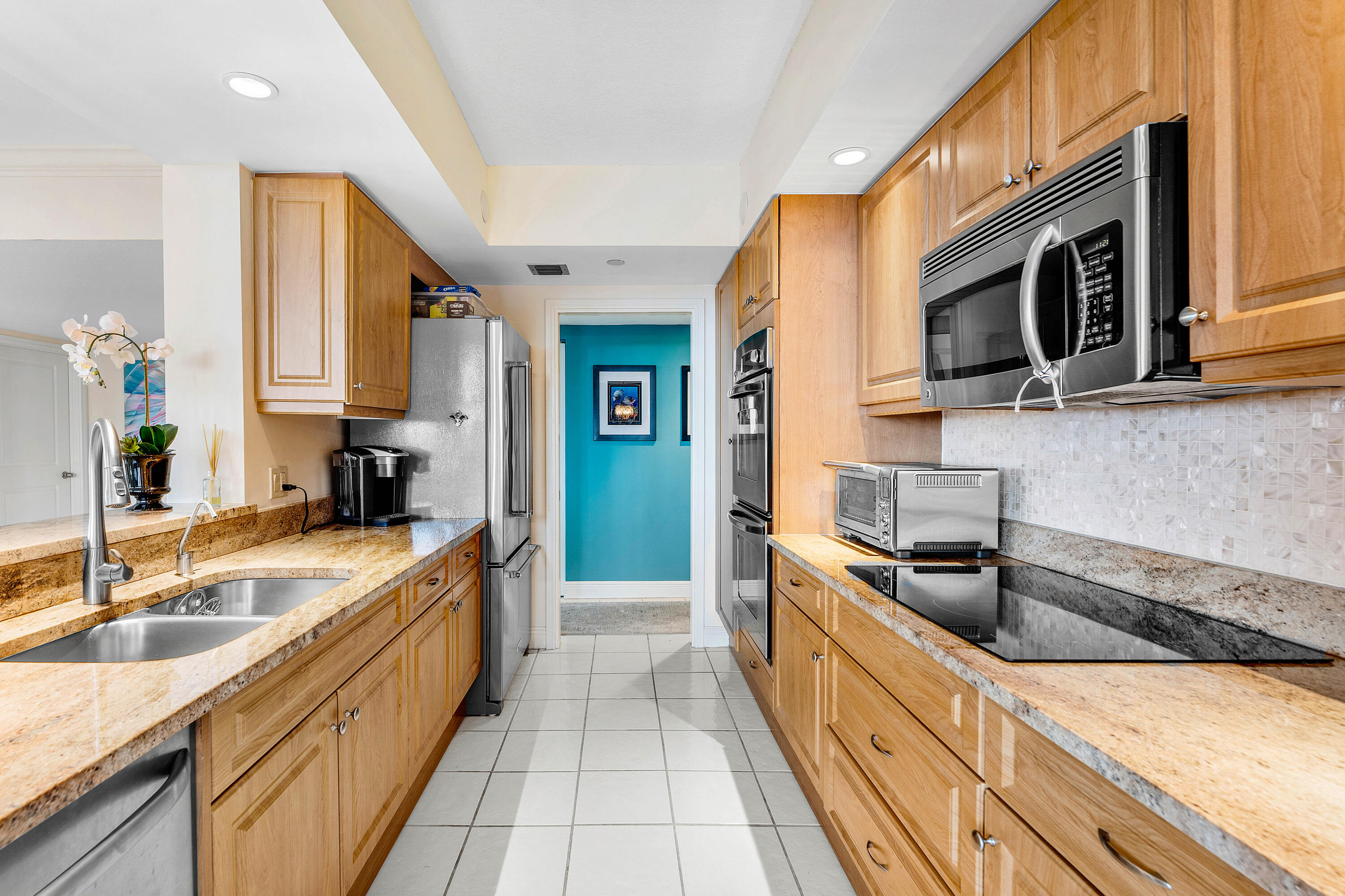 4100 N Ocean Drive 504 Property Photo 12