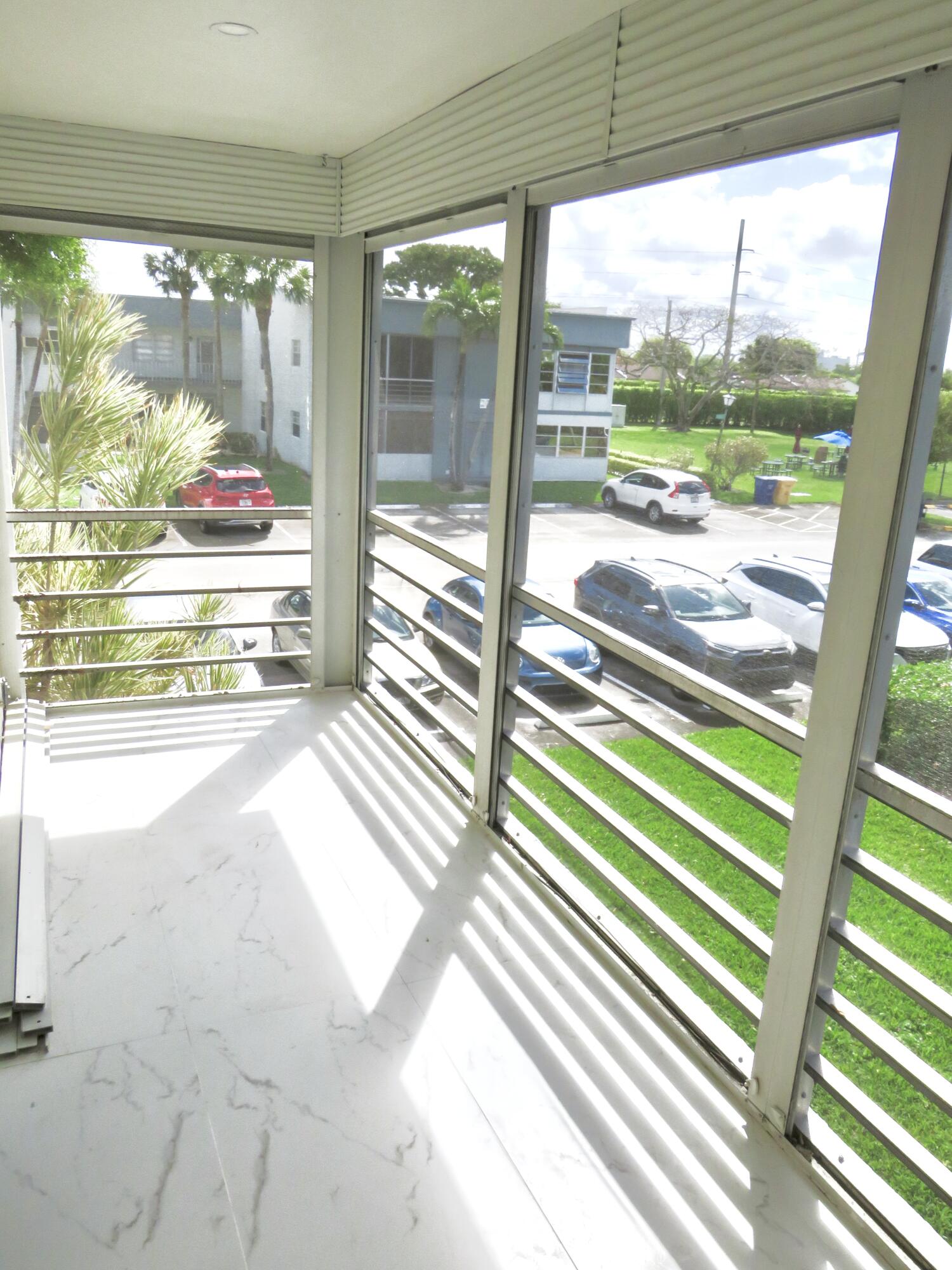 557 Burgundy L Property Photo 8