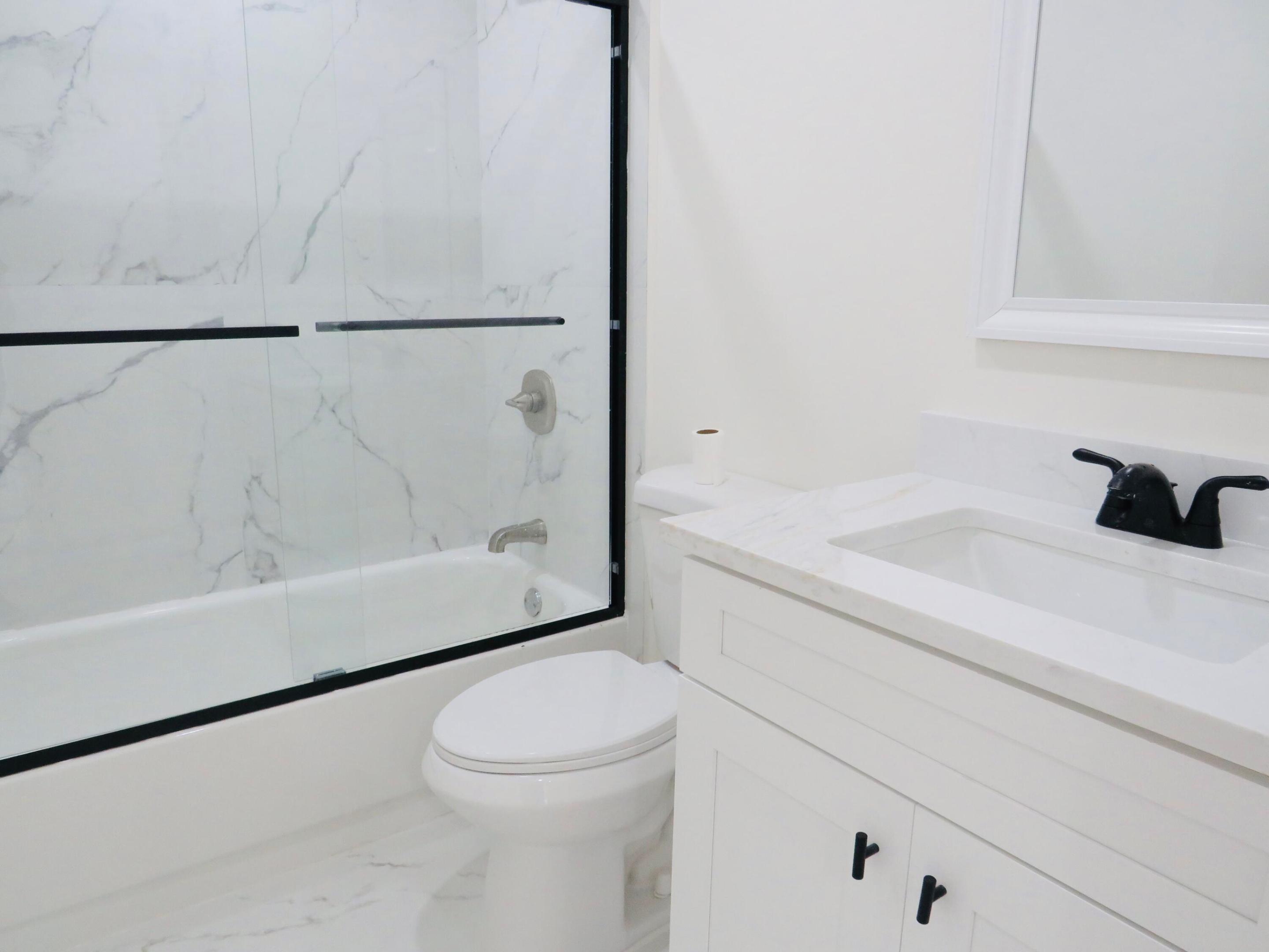 557 Burgundy L Property Photo 11
