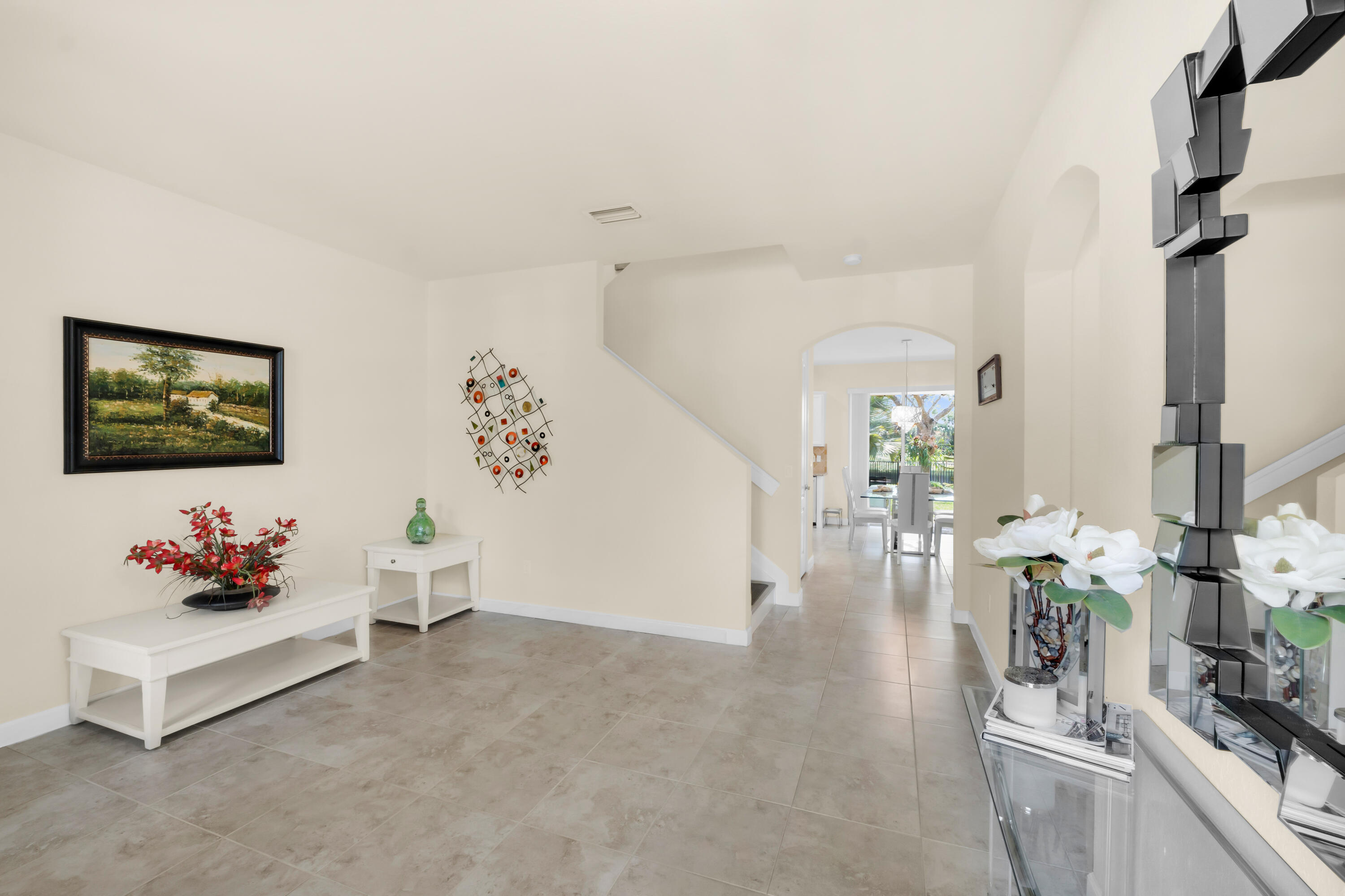 4684 Veteran Terrace Property Photo 5