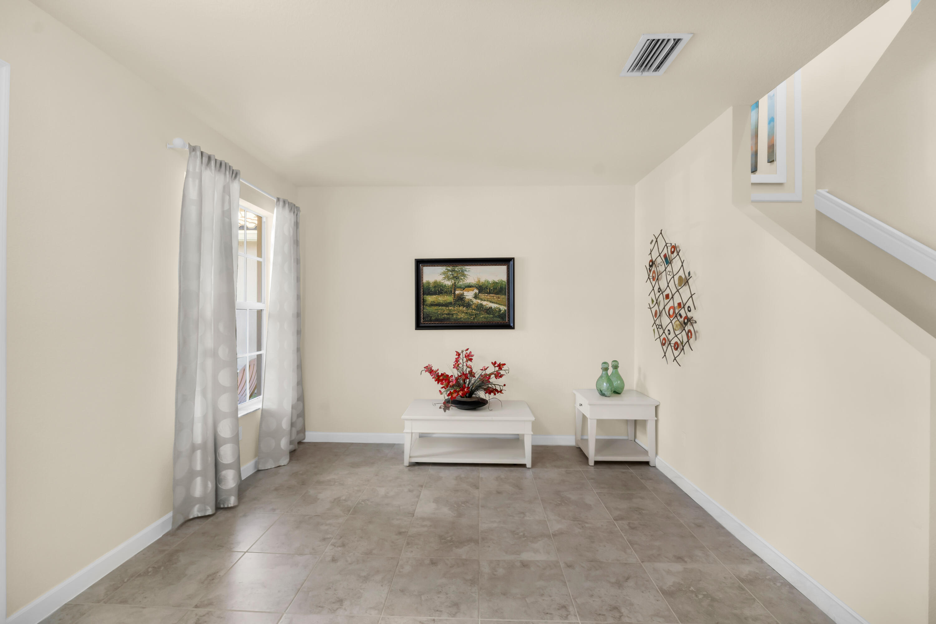 4684 Veteran Terrace Property Photo 6
