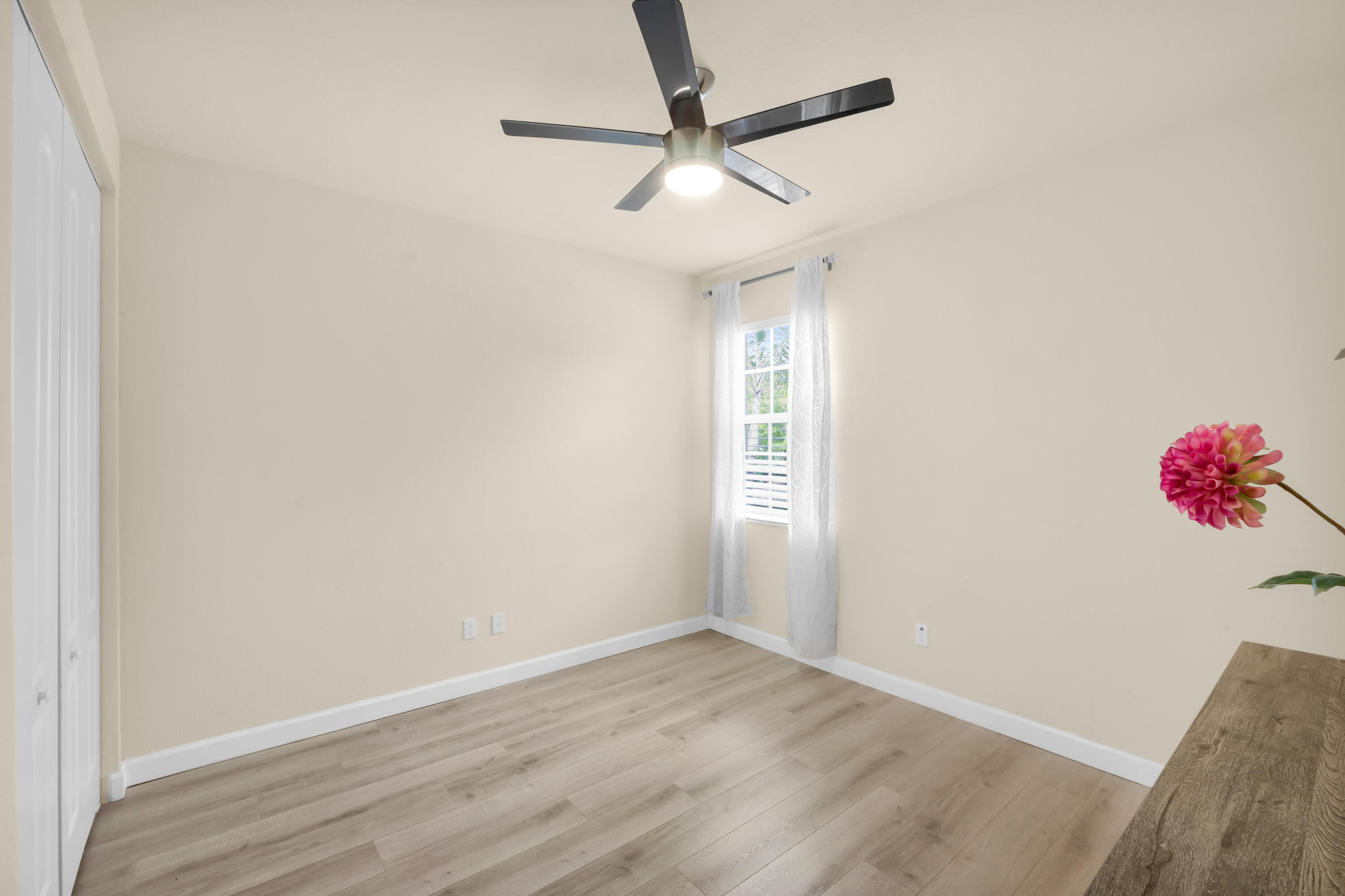 4684 Veteran Terrace Property Photo 32