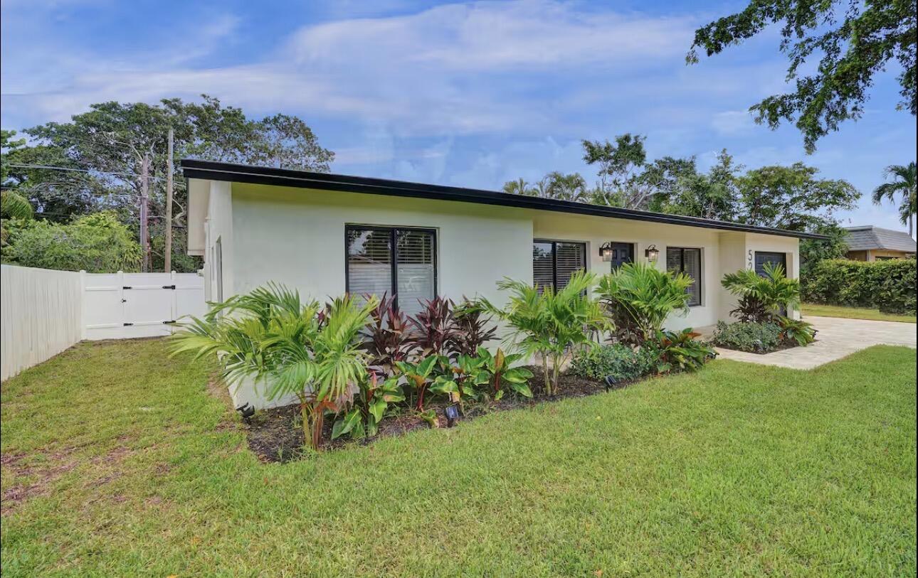 521 Curlew Road Property Photo 24