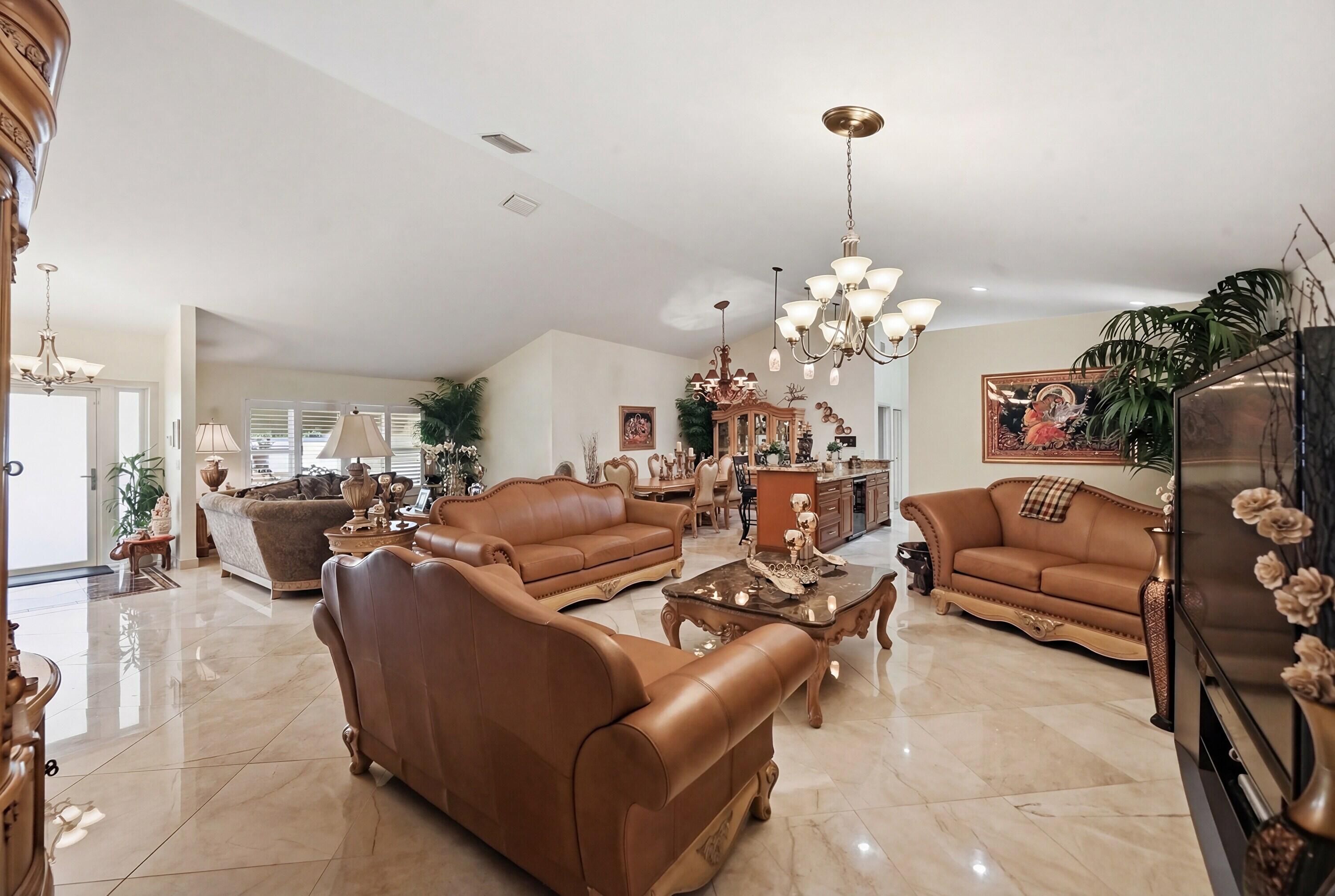 5884 Laurel Green Circle Property Photo 11