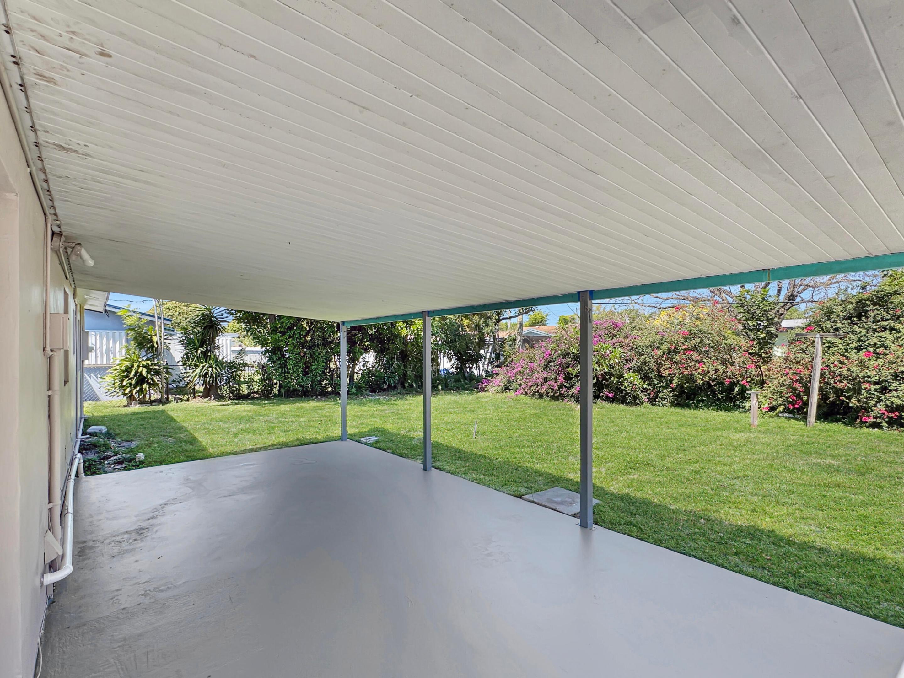 6751 Cody Street Property Photo 6