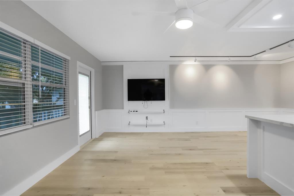 40 Prescott B Property Photo 6