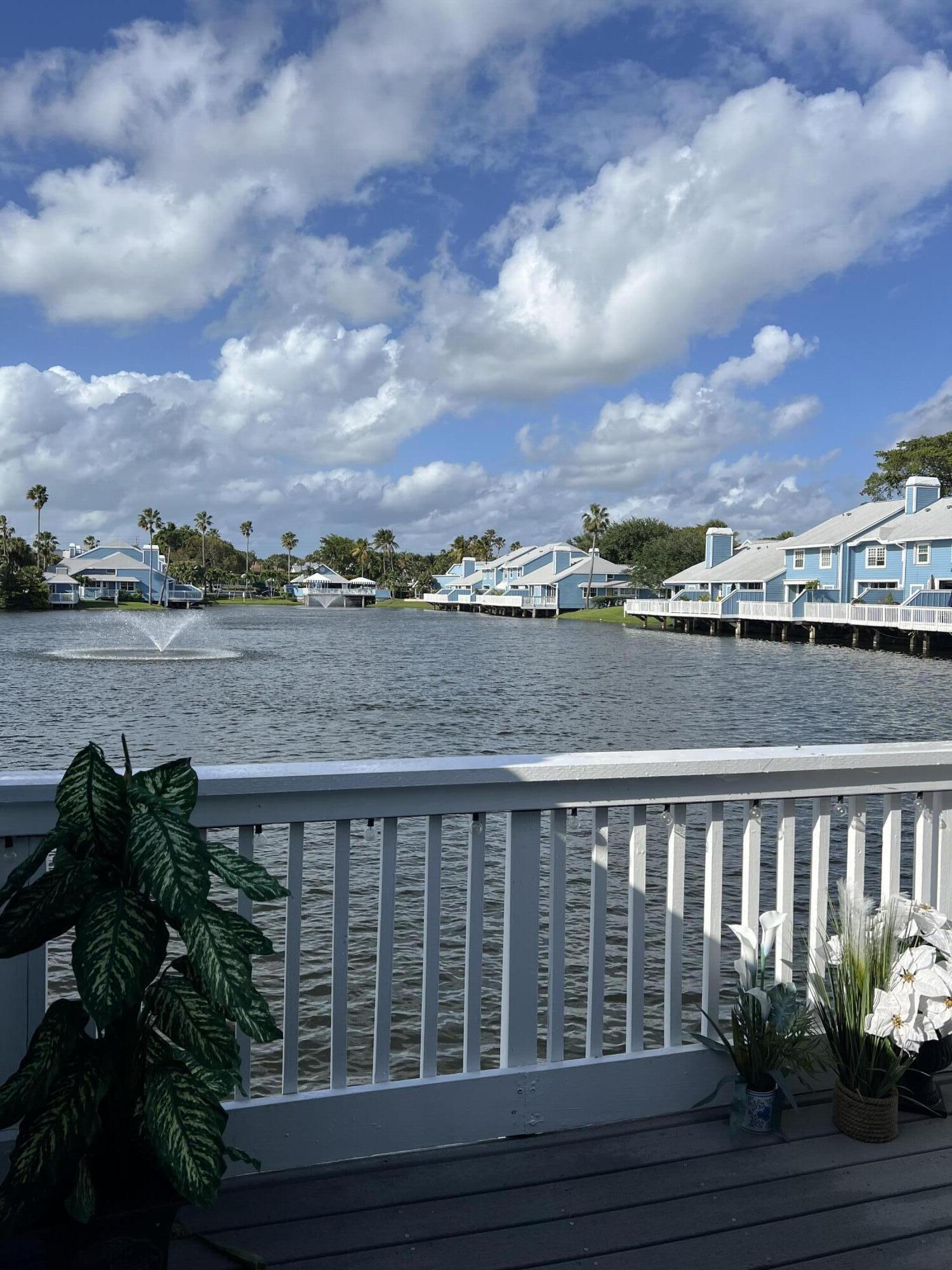 809 Ocean Dunes Circle Circle Property Photo 3