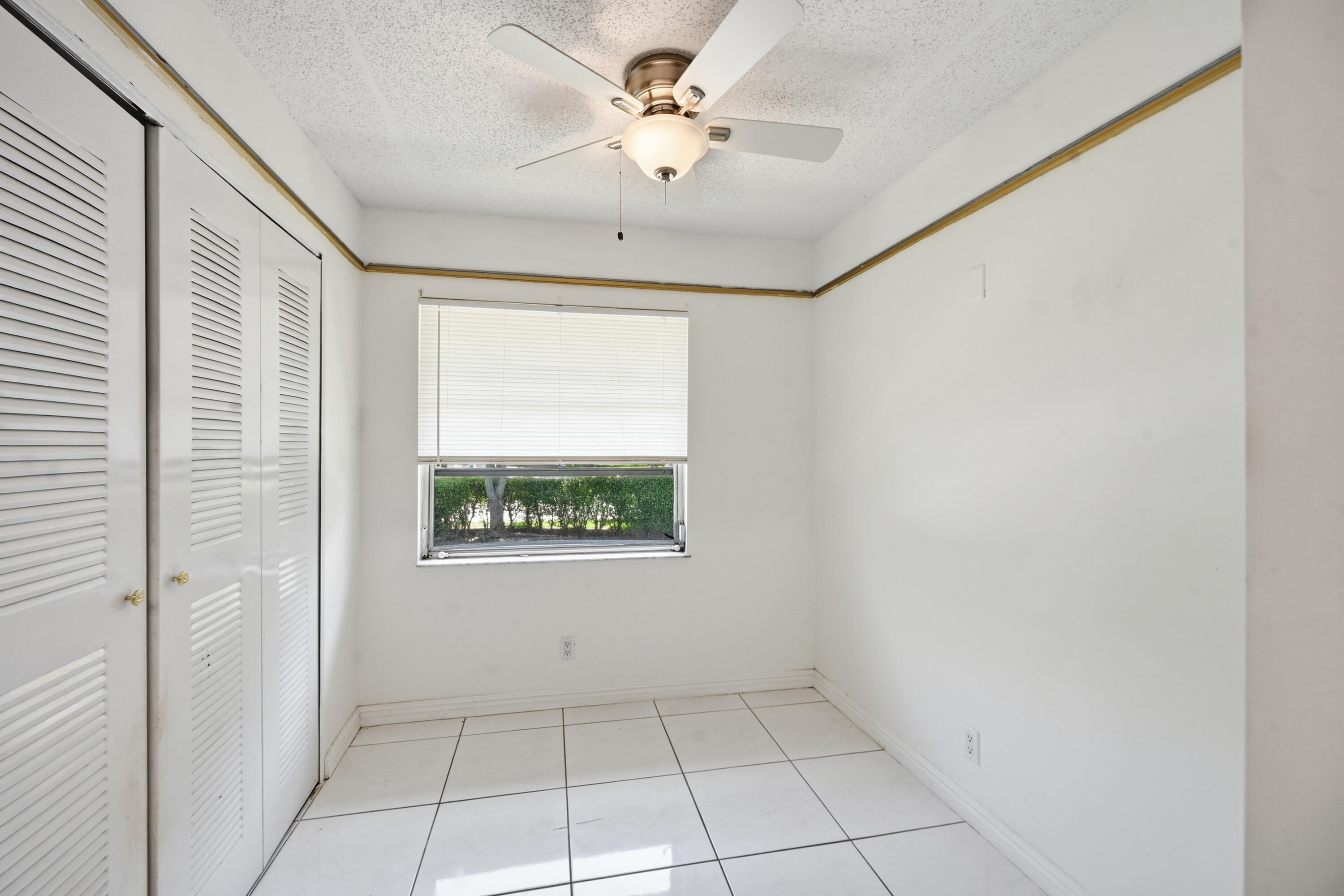 6525 S Oriole Boulevard Property Photo 8