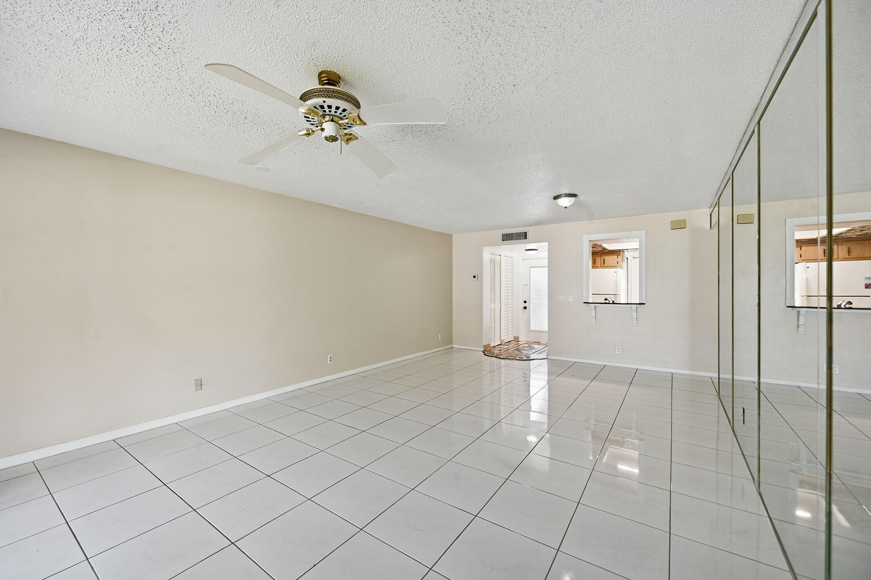 6525 S Oriole Boulevard Property Photo 11