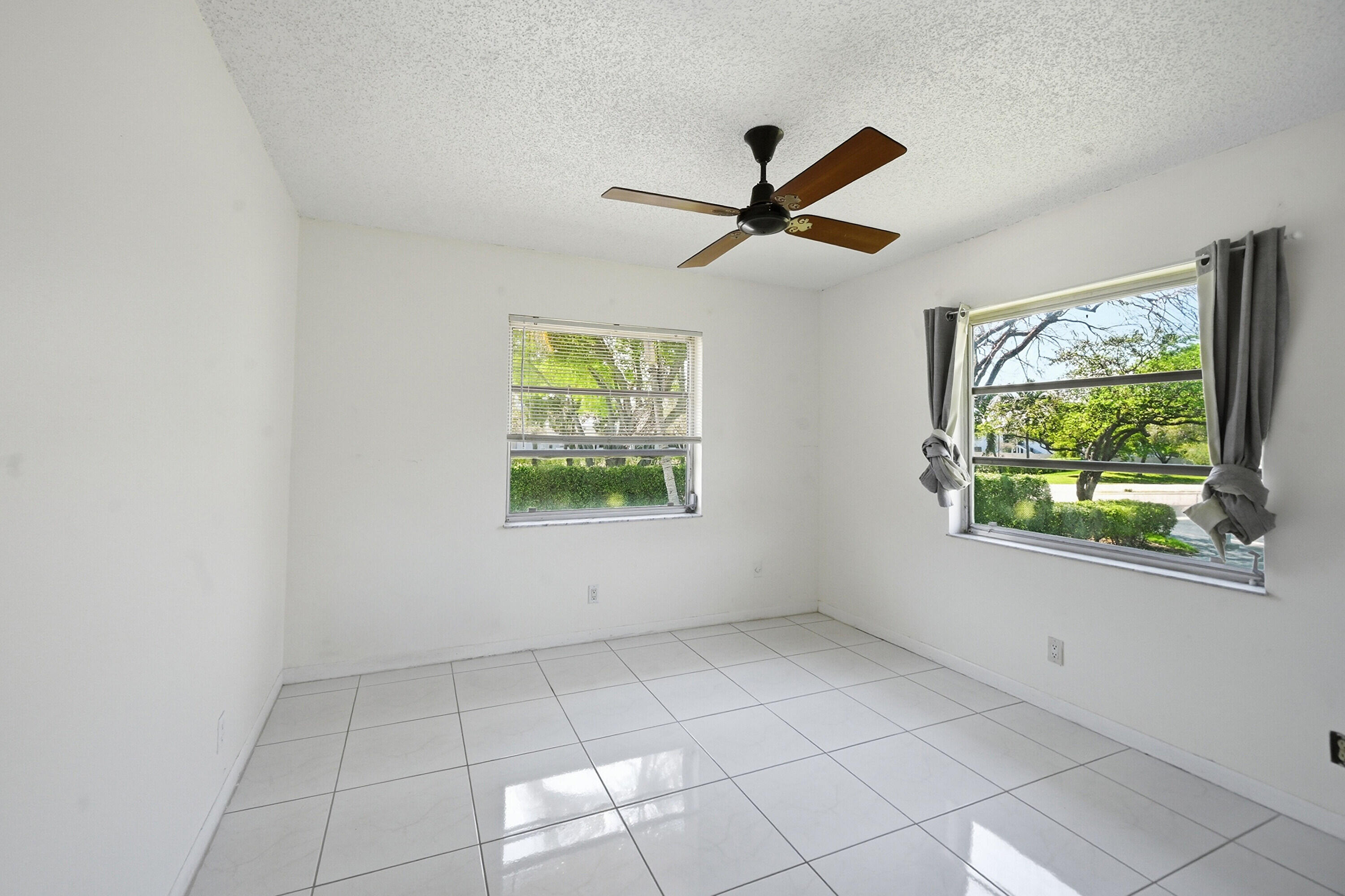 6525 S Oriole Boulevard Property Photo 13