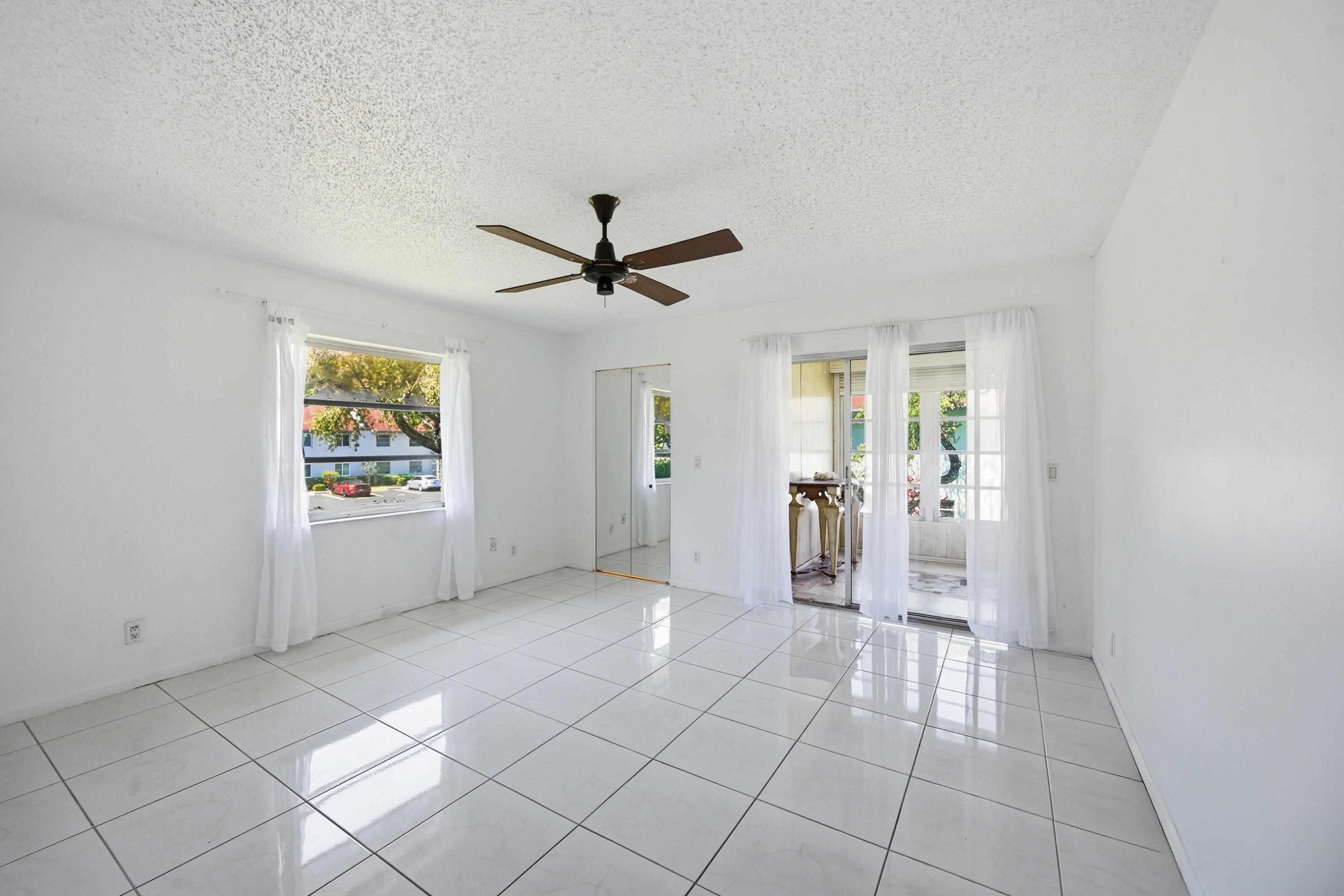 6525 S Oriole Boulevard Property Photo 17