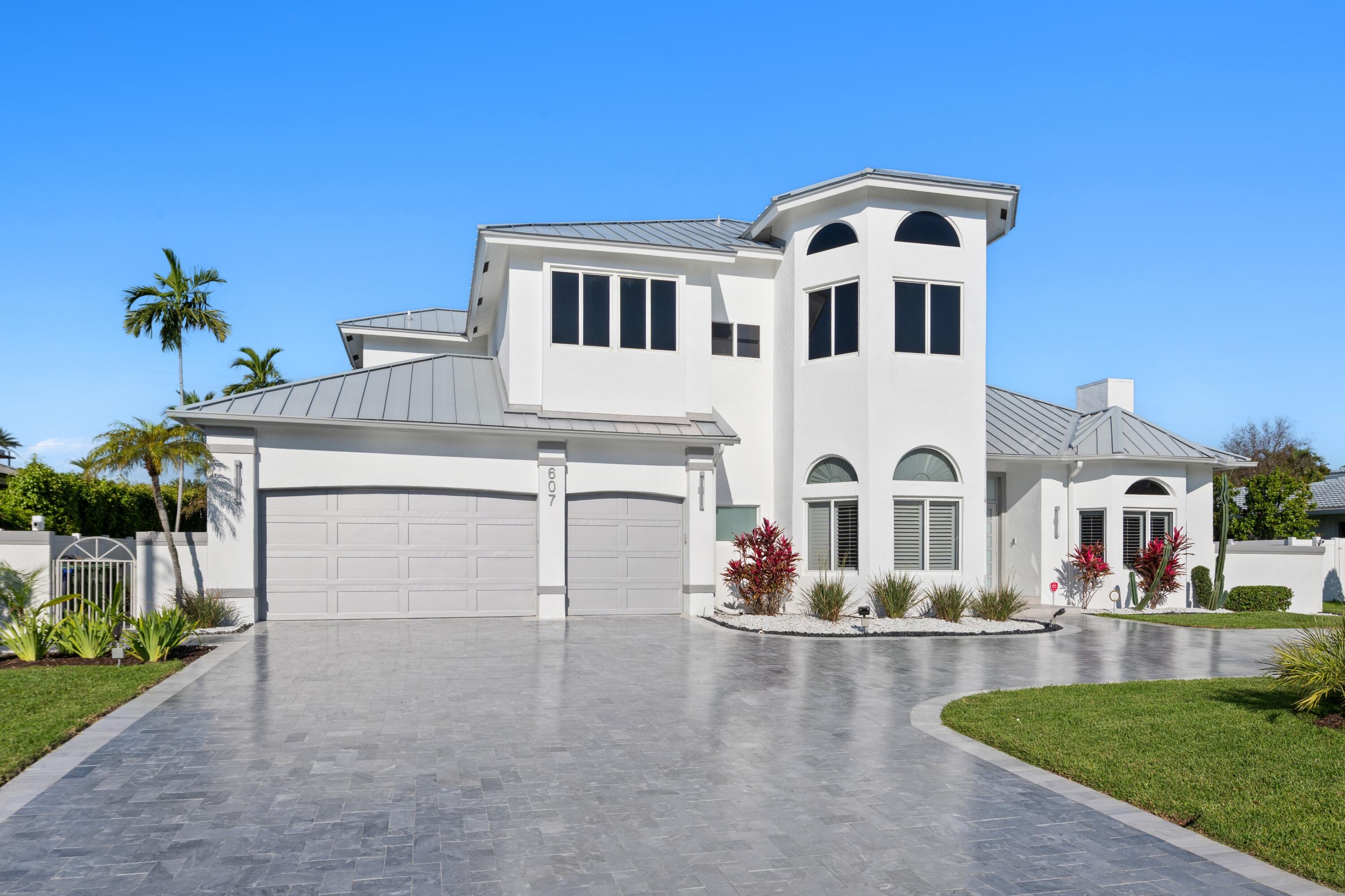 607 Intracoastal Drive Property Photo 4