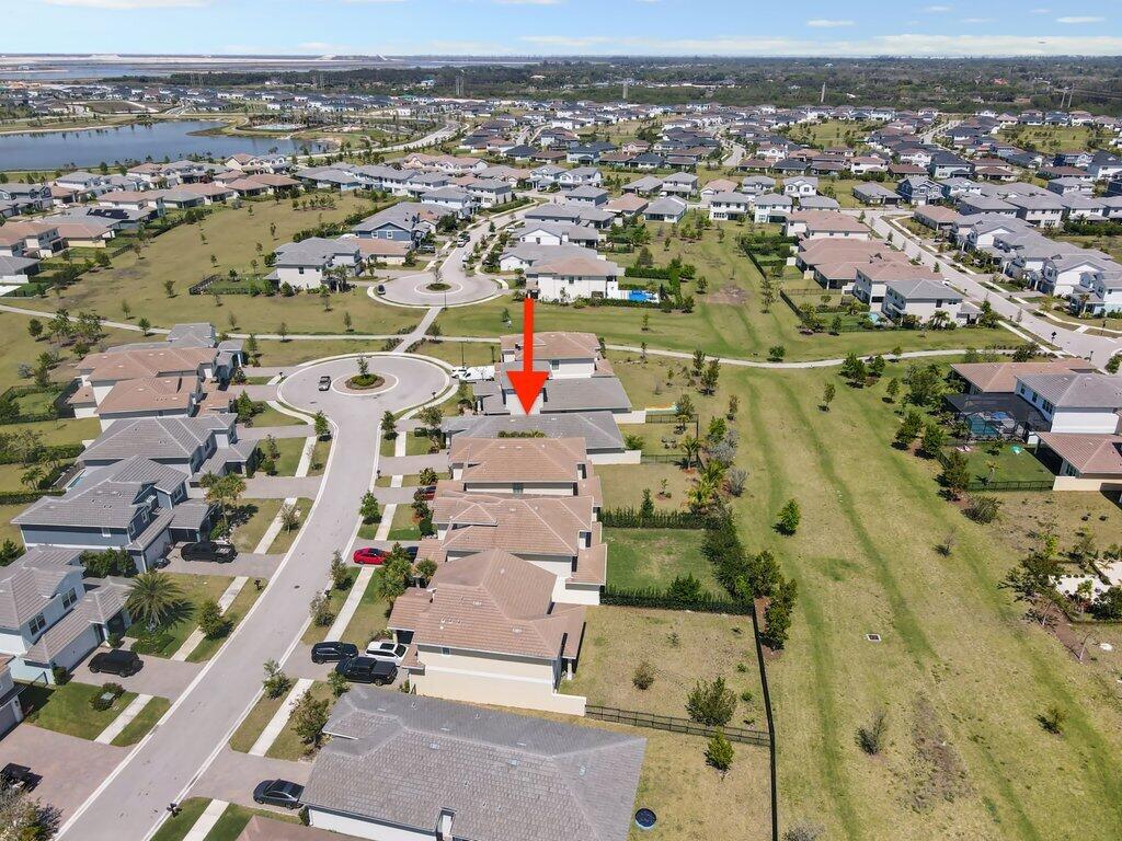 1362 Harvester Crossing Property Photo 68
