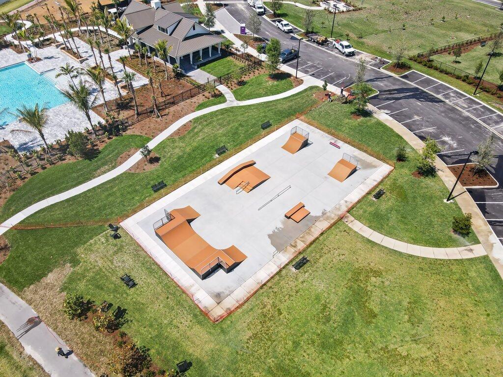 1362 Harvester Crossing Property Photo 79
