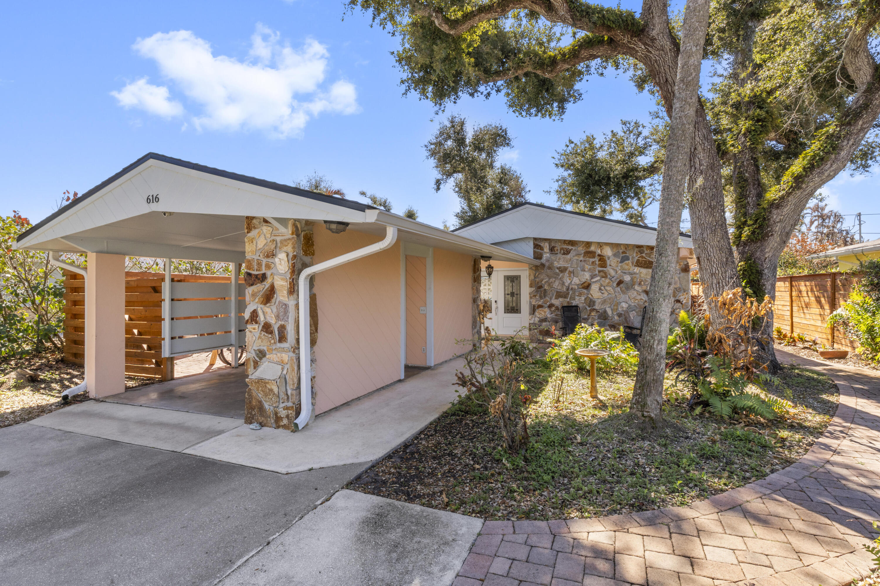 616 Dahlia Lane Property Photo 1