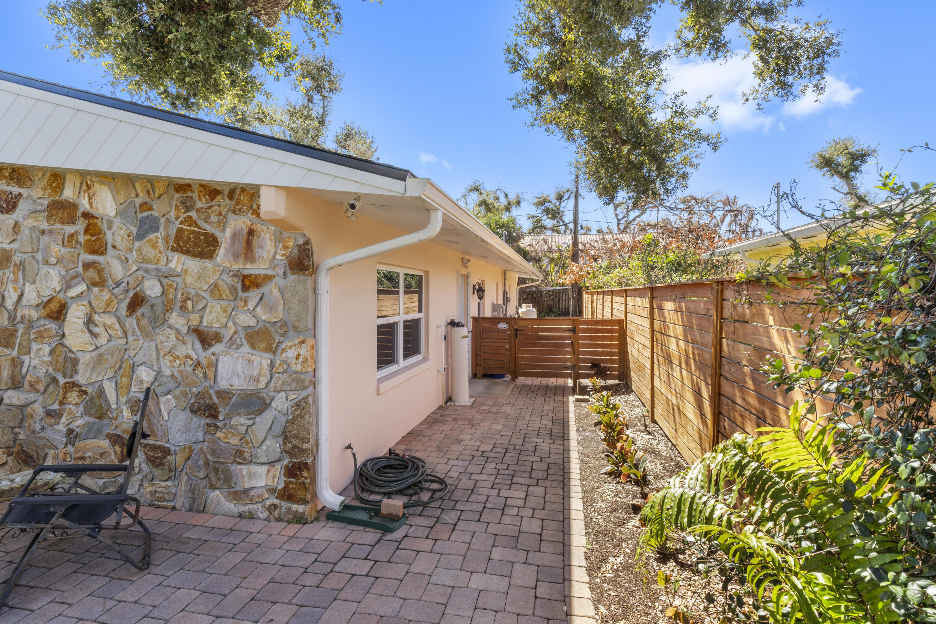 616 Dahlia Lane Property Photo 25