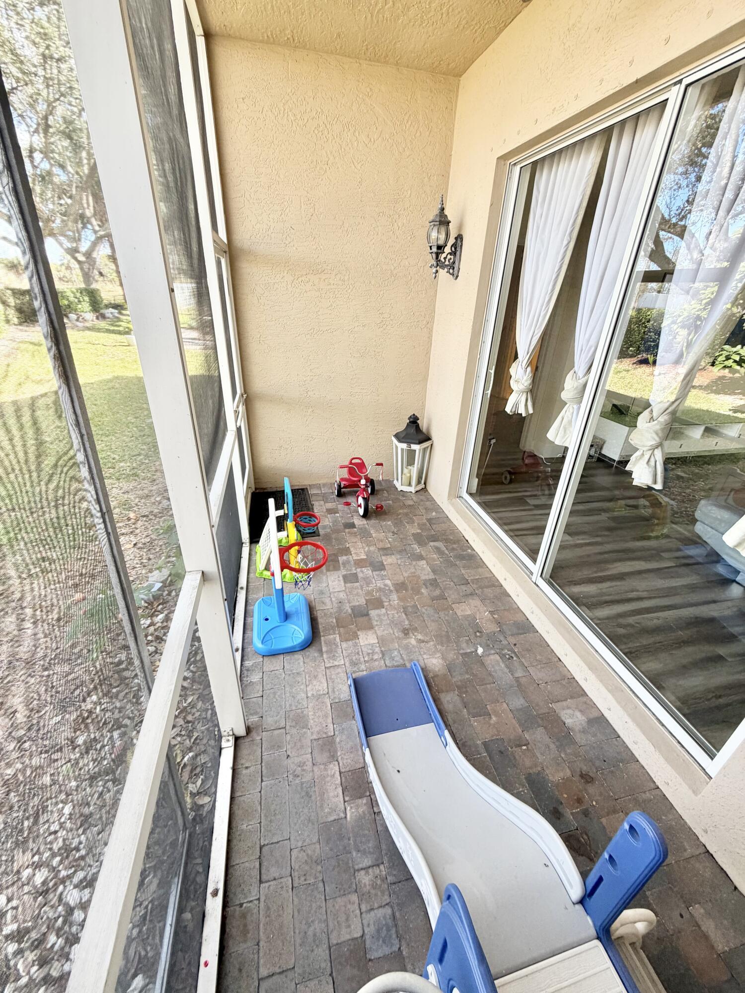 159 Berenger Walk Property Photo 14