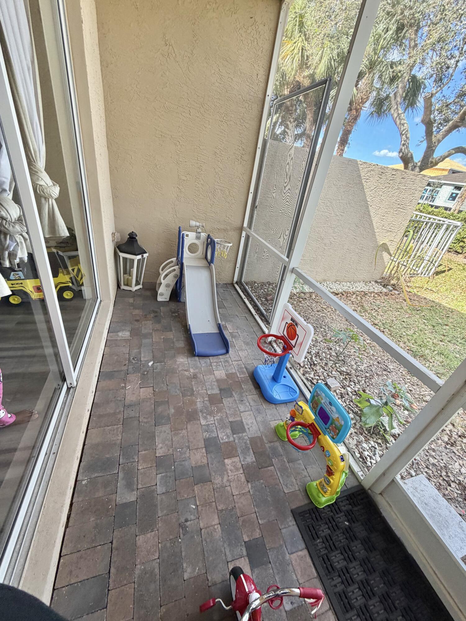 159 Berenger Walk Property Photo 15