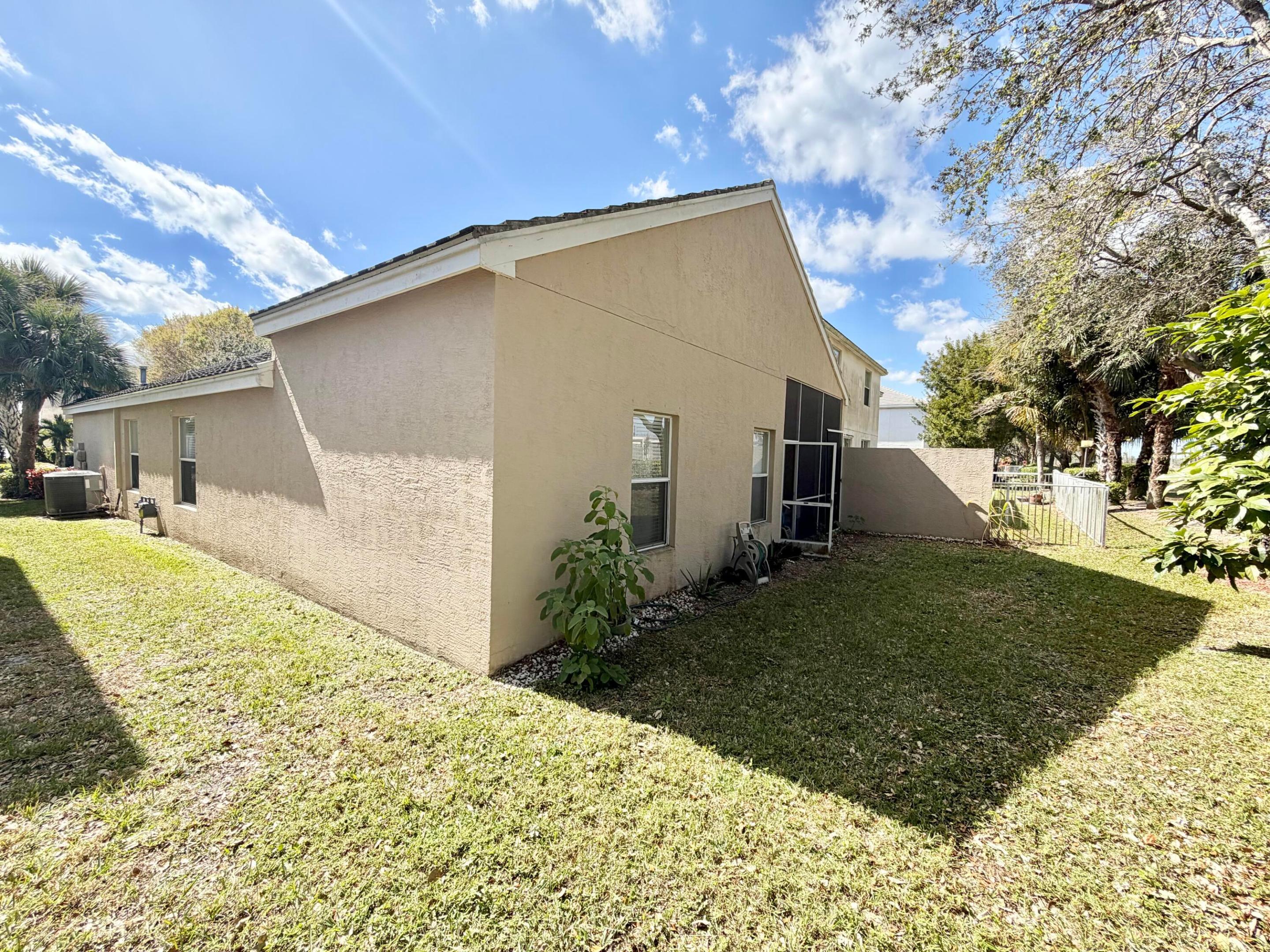 159 Berenger Walk Property Photo 16