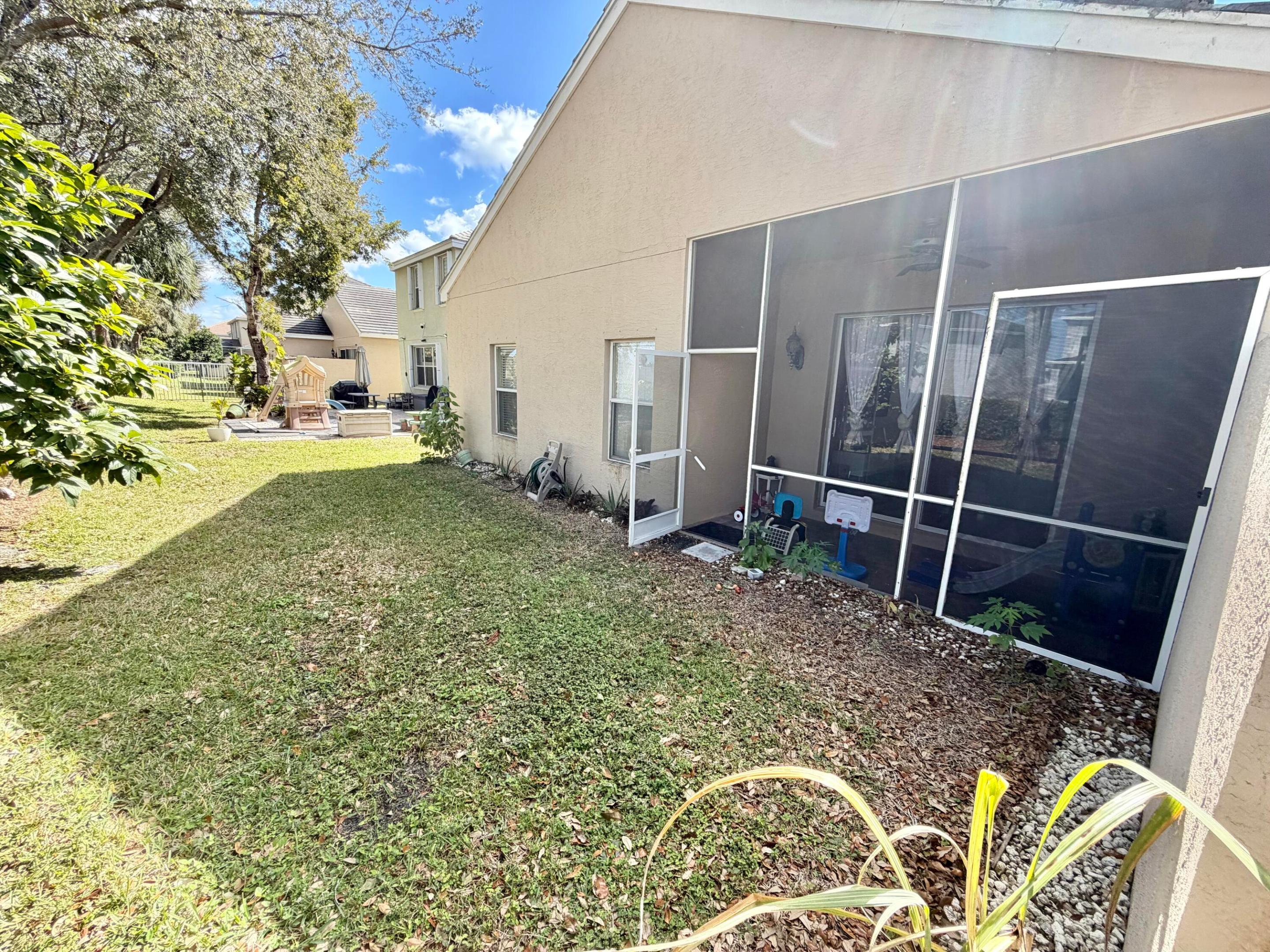 159 Berenger Walk Property Photo 17