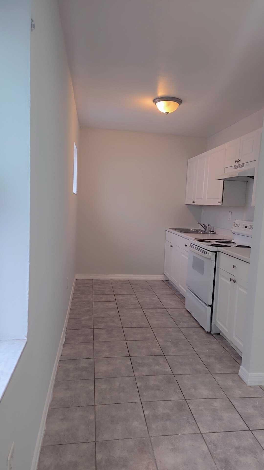 621 Nw 5th Avenue Unit 4 Property Photo 5