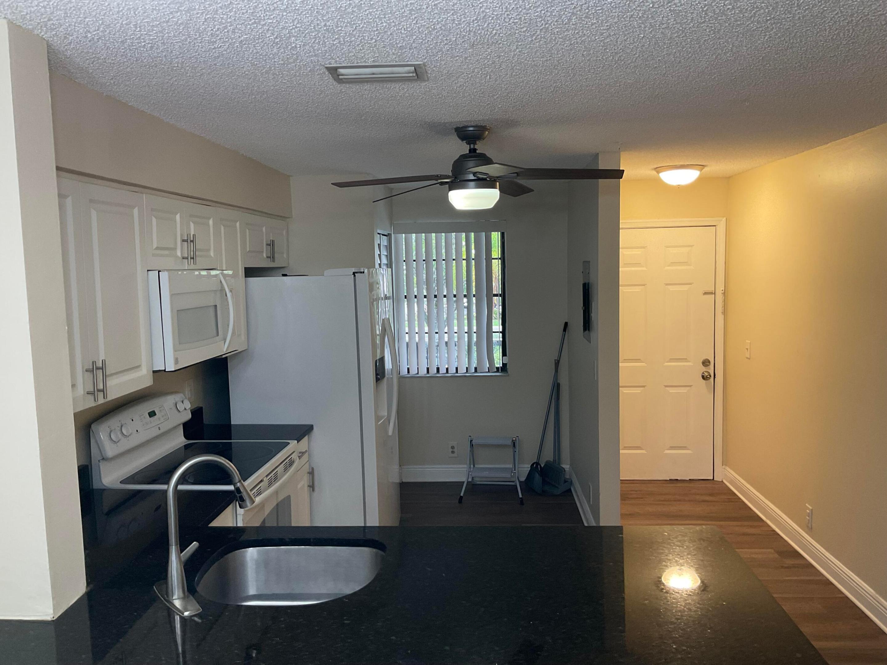 10825 Royal Palm Boulevard 1-8 Property Photo 14