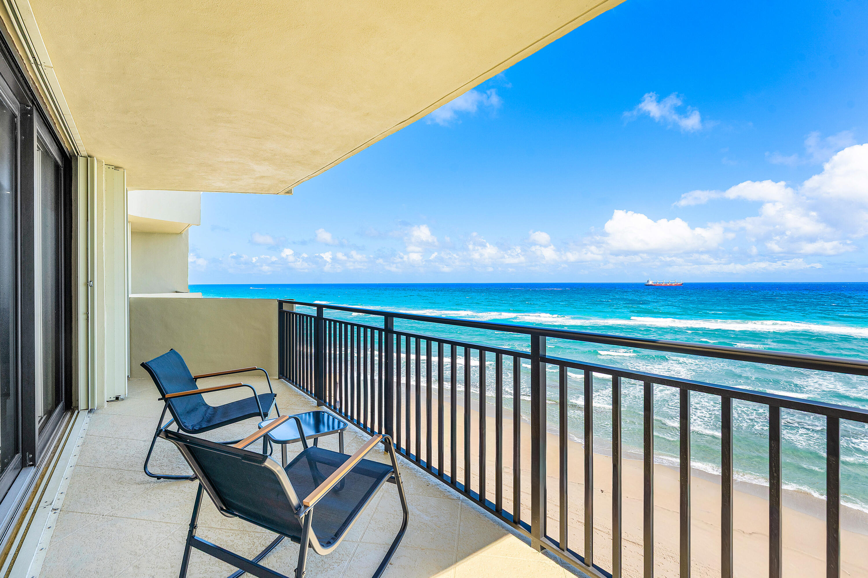 5460 N Ocean Drive 5b Property Photo 1
