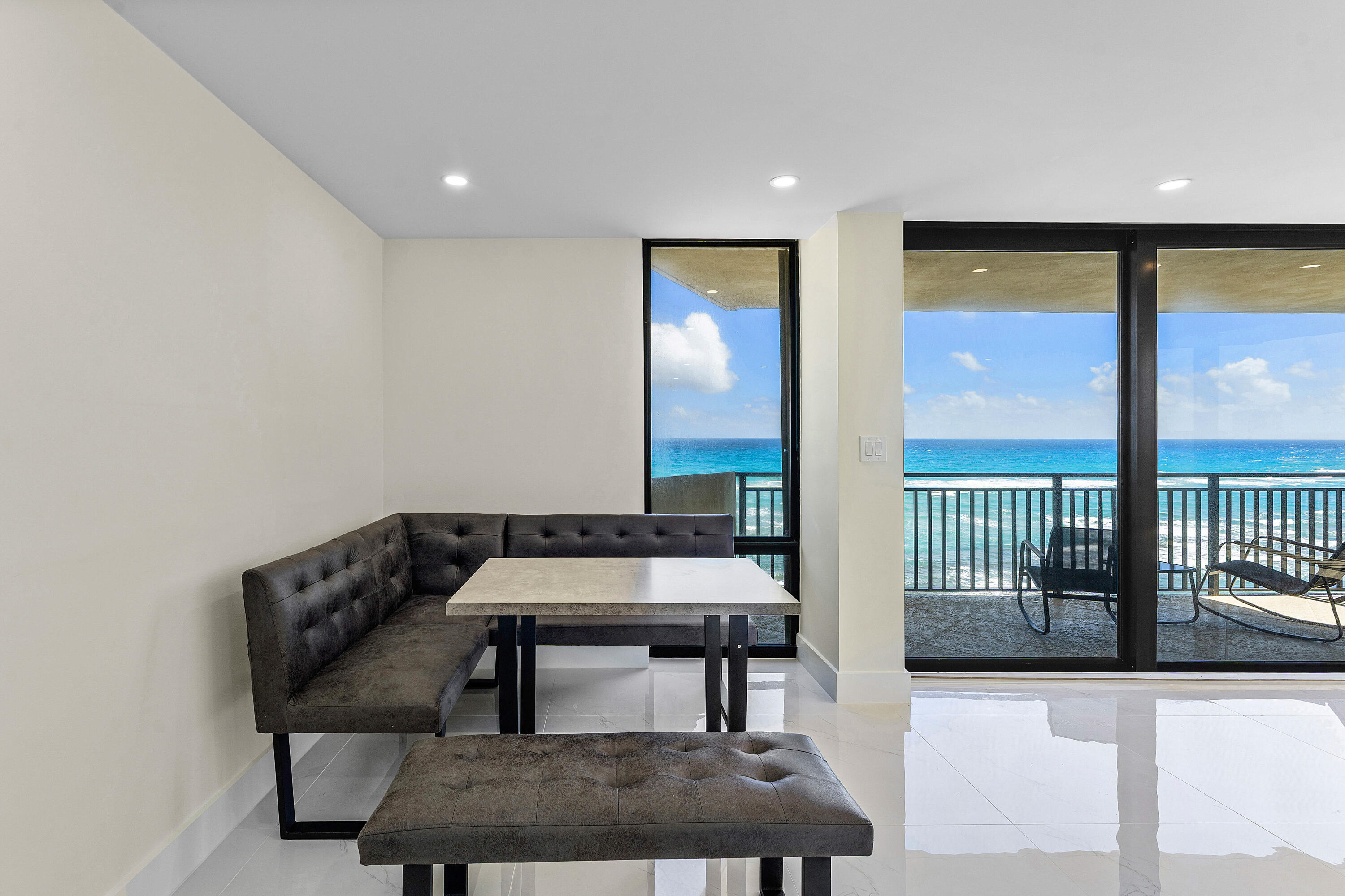 5460 N Ocean Drive 5b Property Photo 19