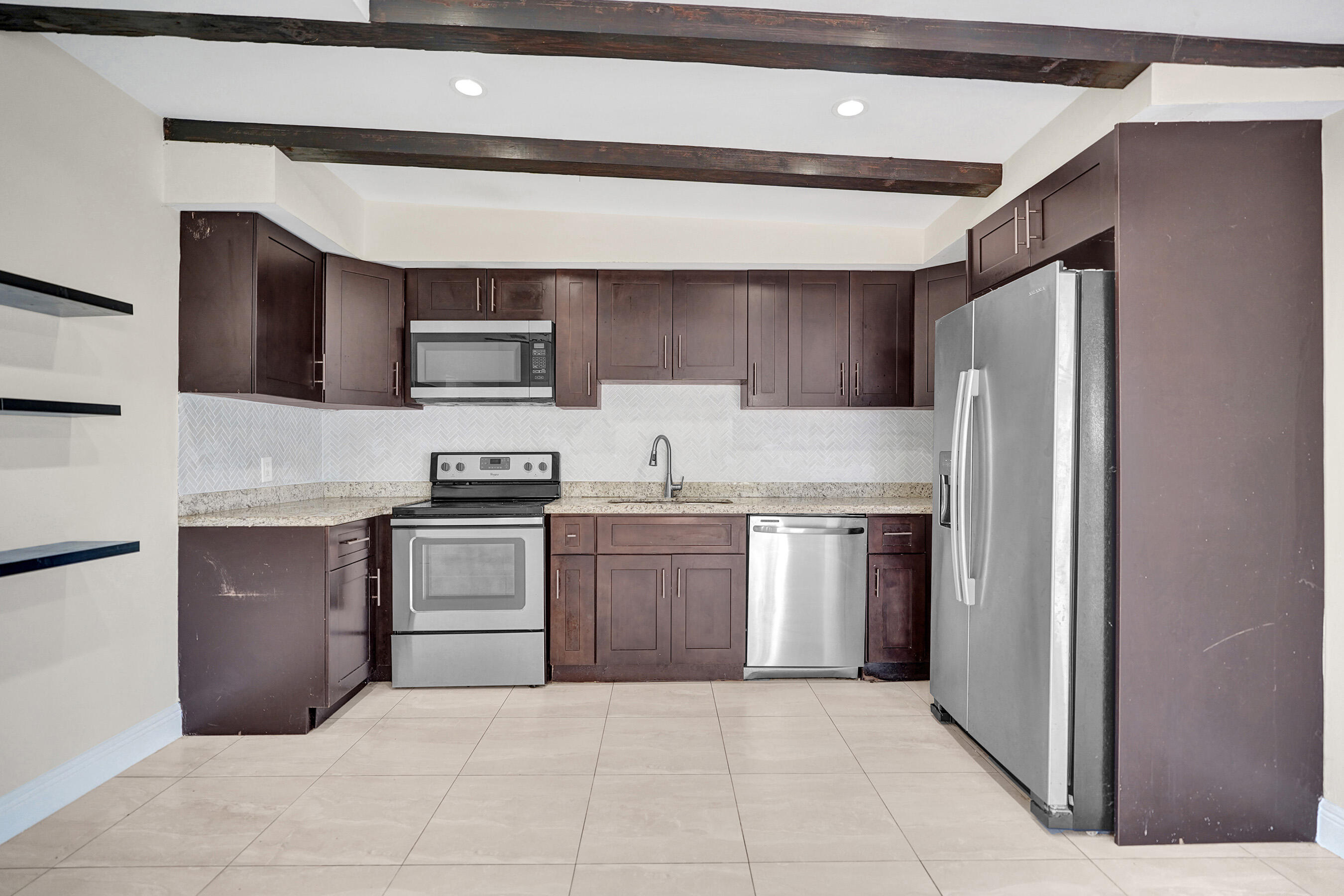 131 Ne 51st Street Property Photo 8