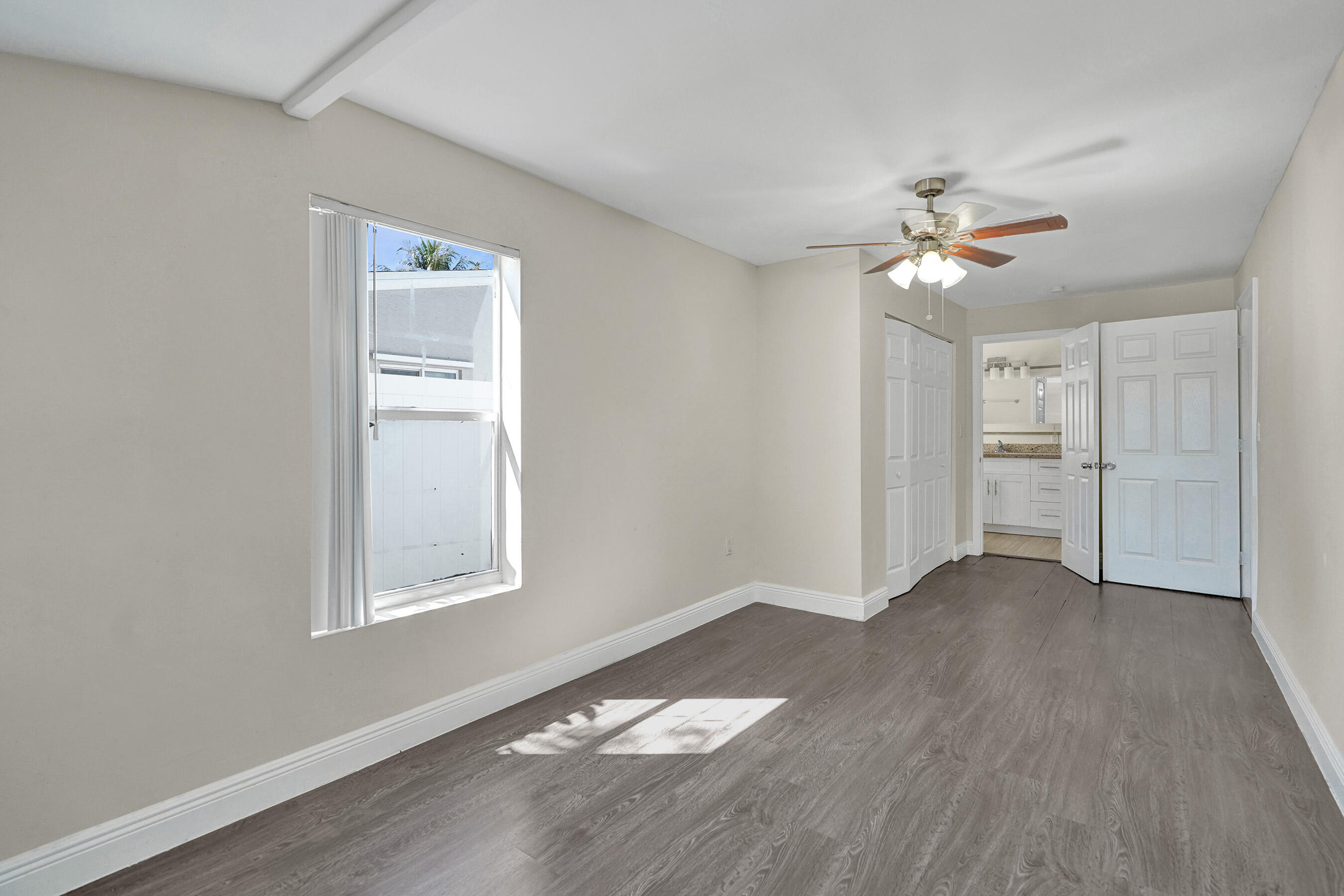 131 Ne 51st Street Property Photo 13