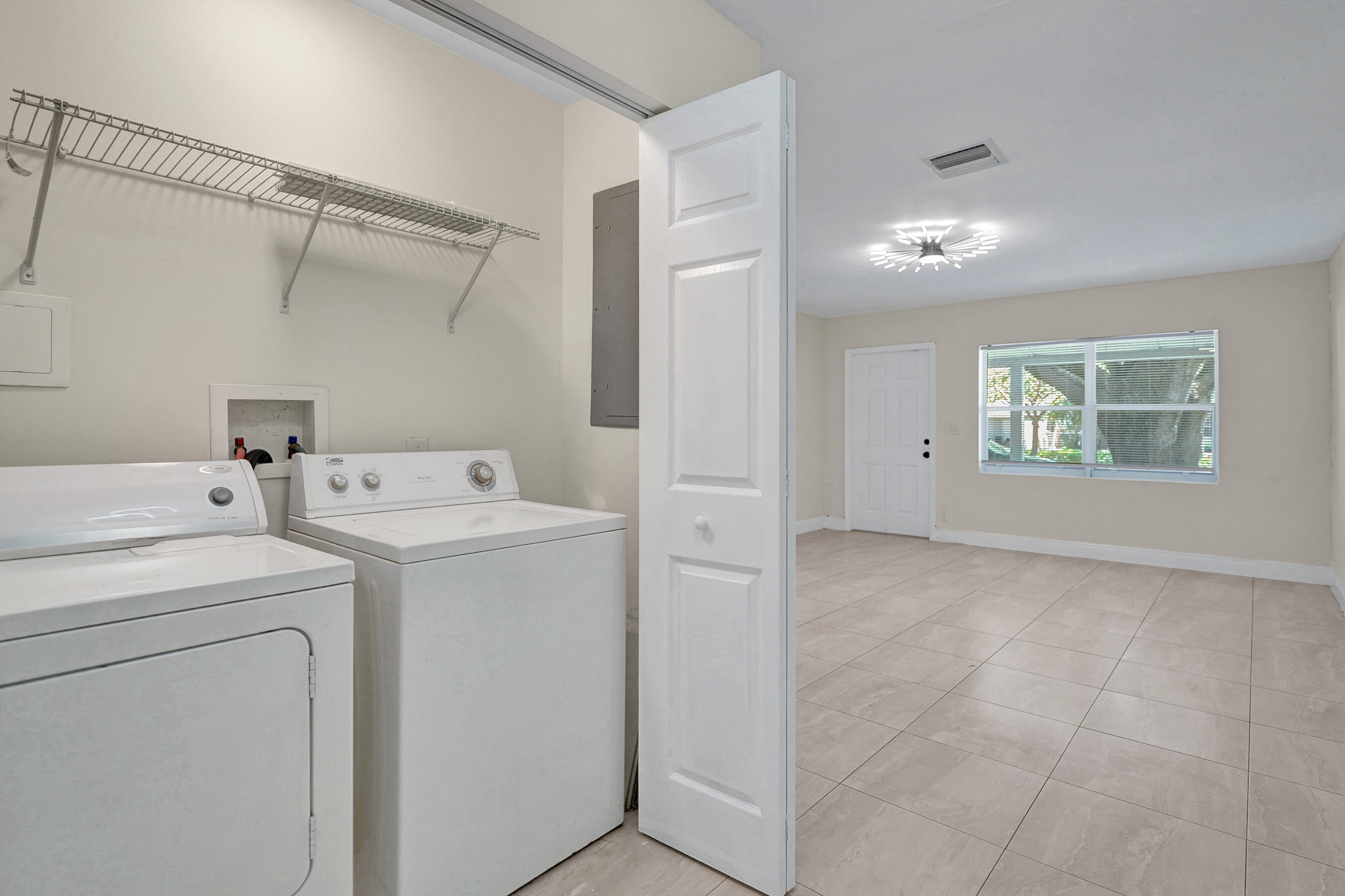 131 Ne 51st Street Property Photo 20