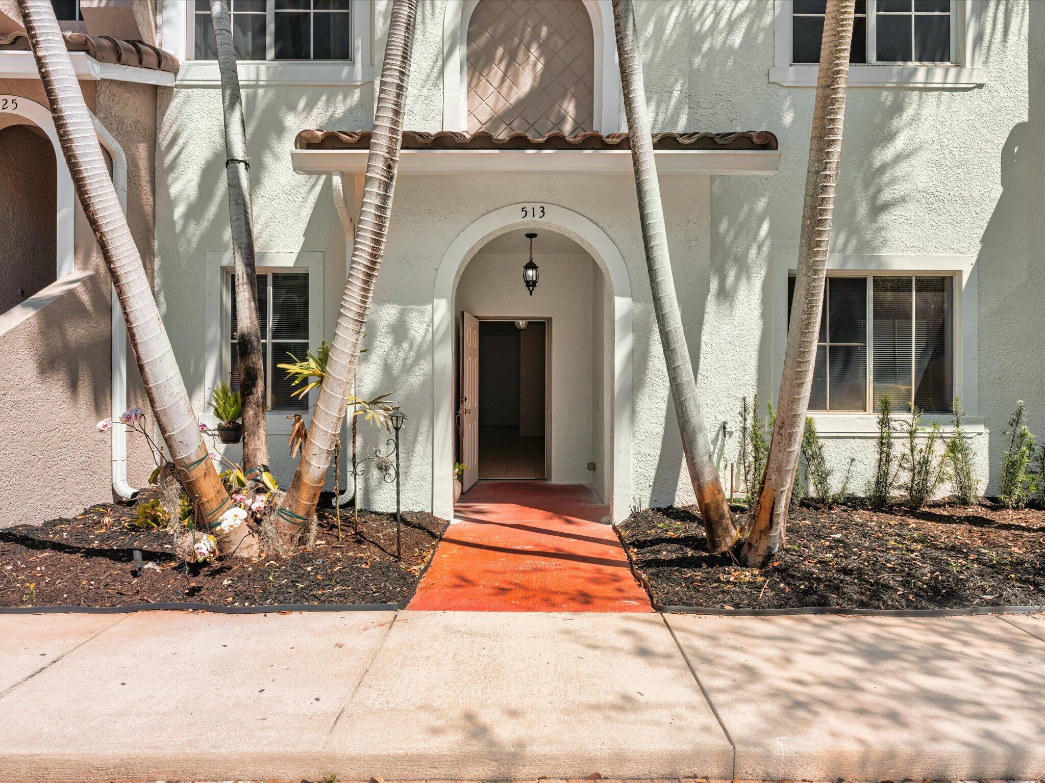 513 Bayfront Drive Property Photo 1