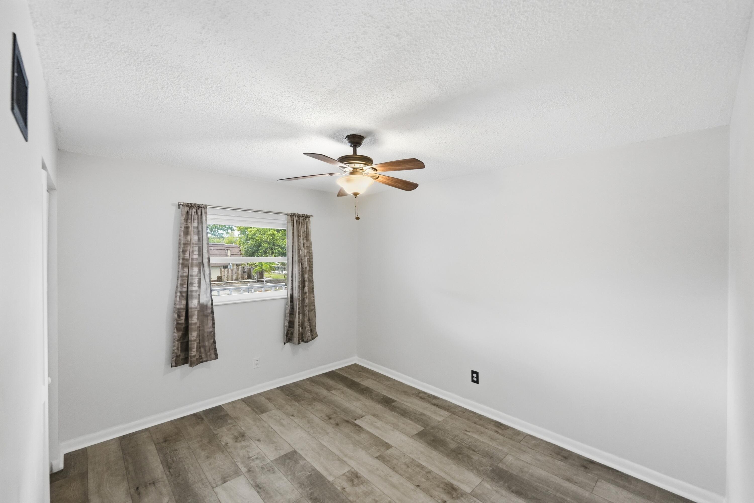 1166 6th Avenue B8 Property Photo 10
