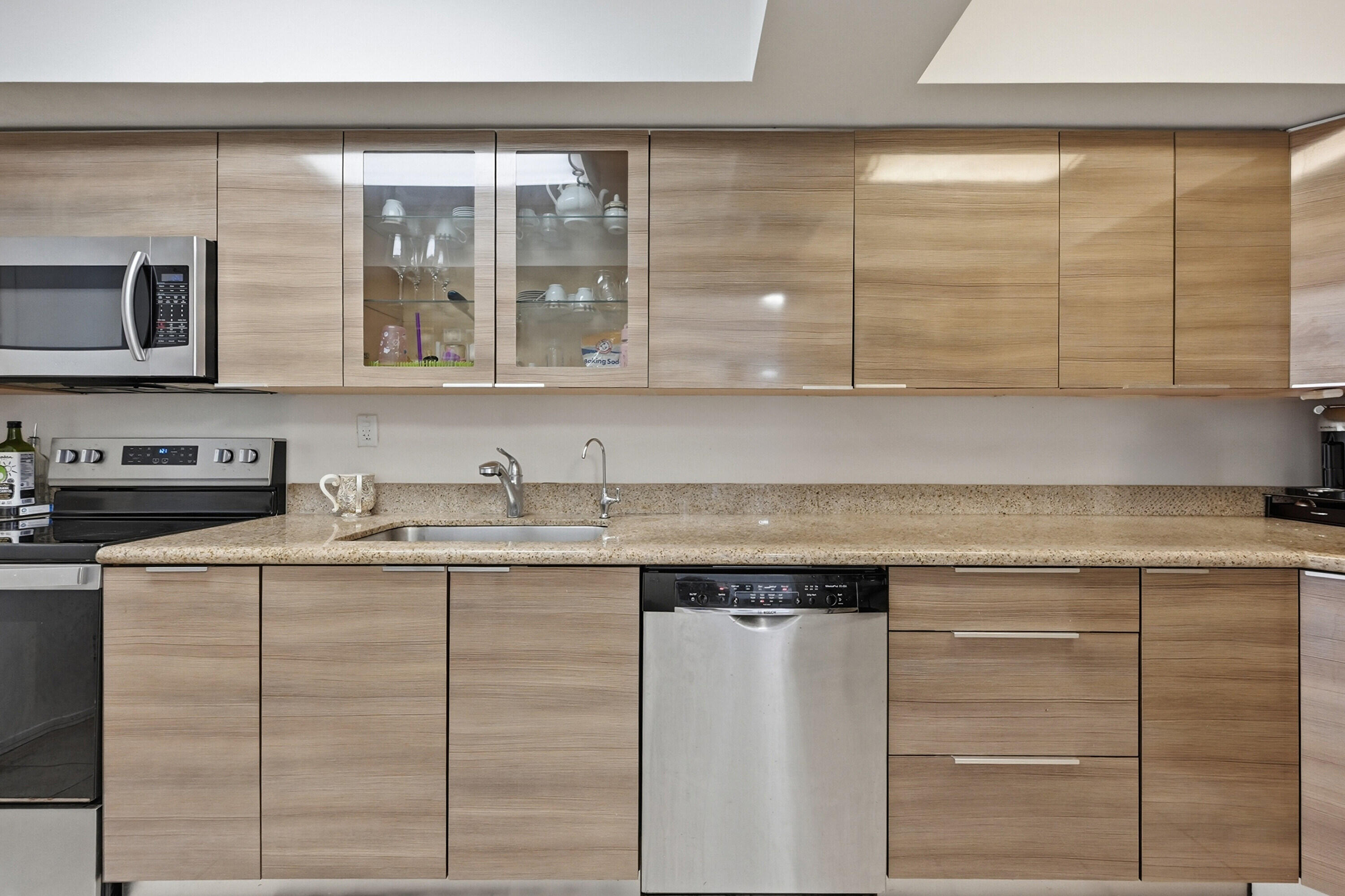 18011 Biscayne Boulevard 1502 Property Photo 3