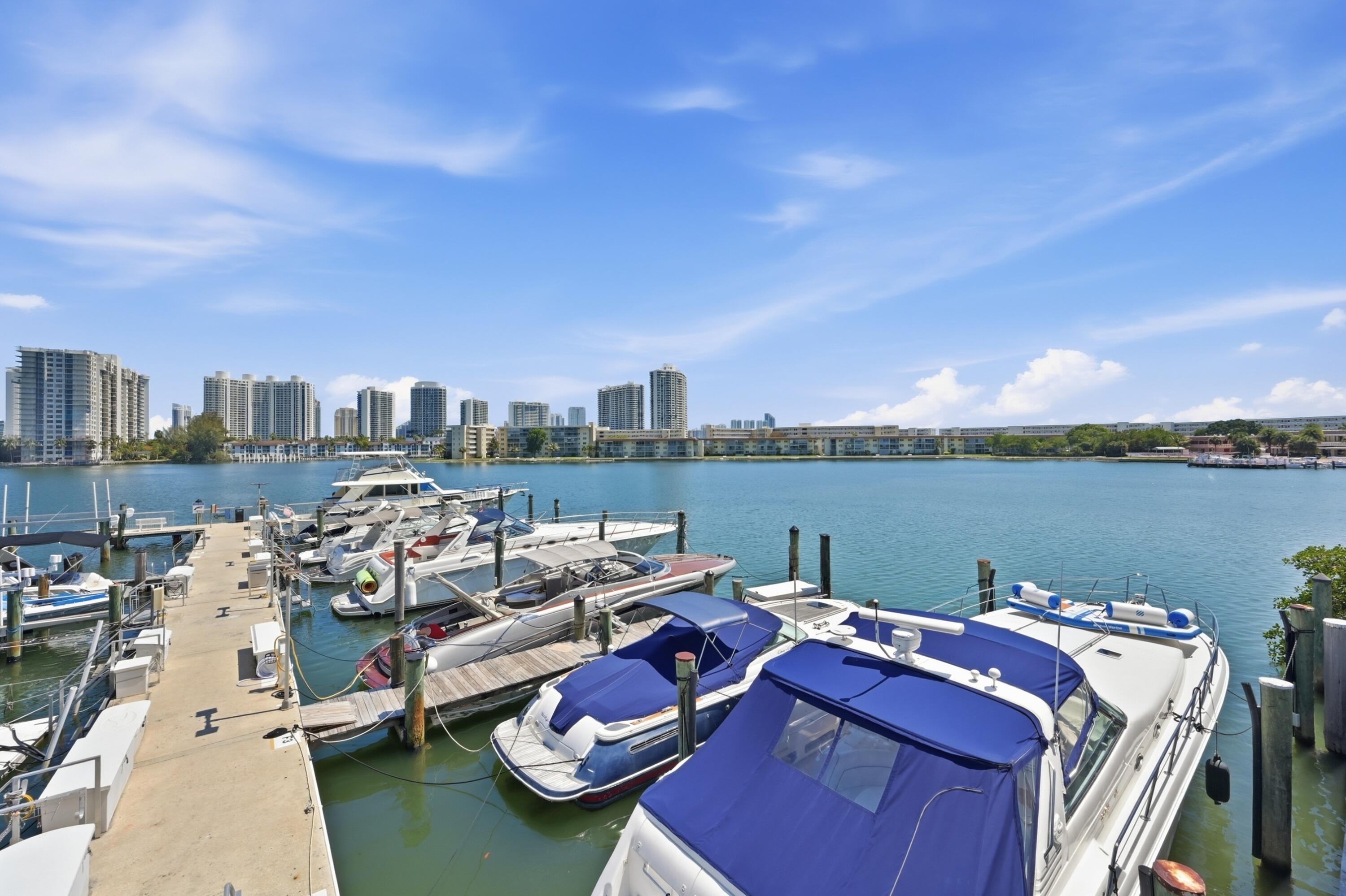 18011 Biscayne Boulevard 1502 Property Photo 24