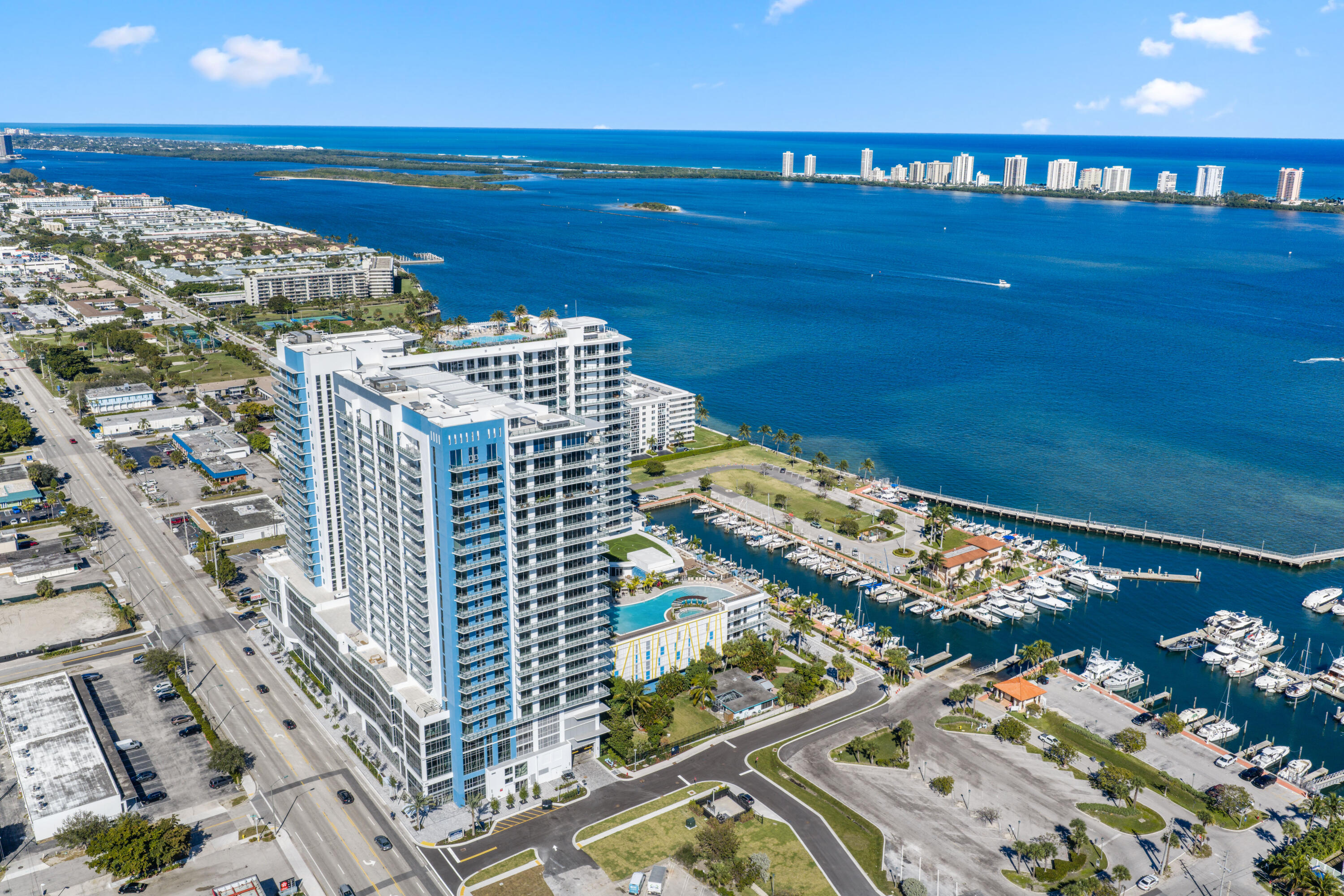 220 Lake Shore Drive 1125 Property Photo 60