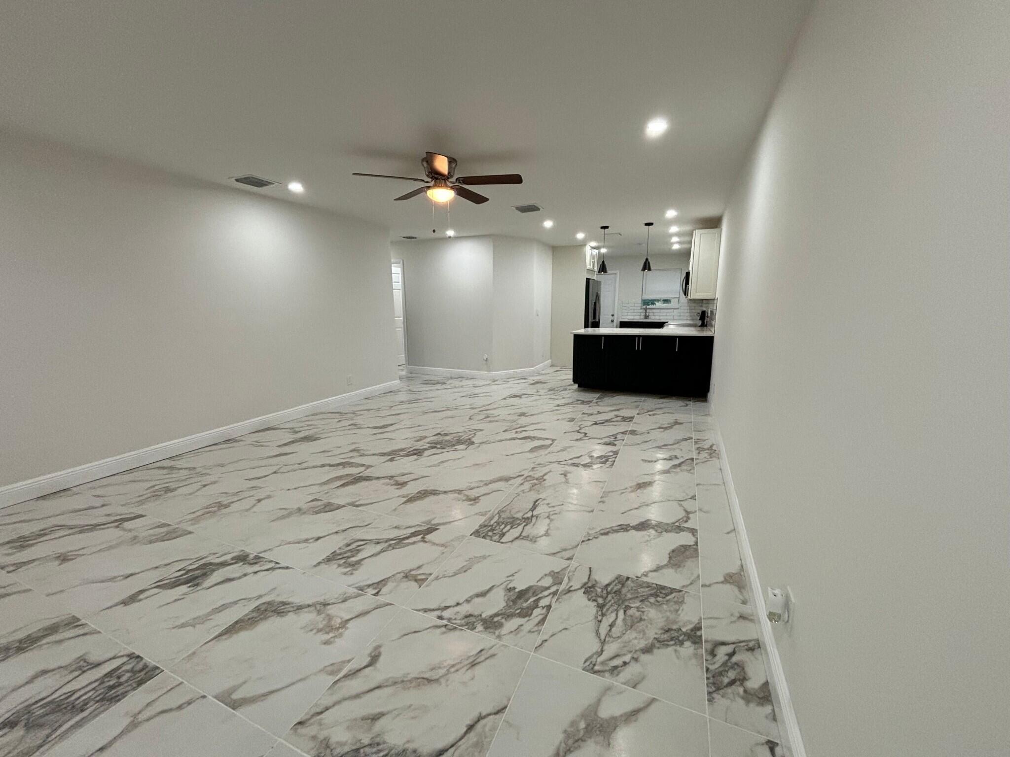 800 Sw 7th Street Property Photo 6