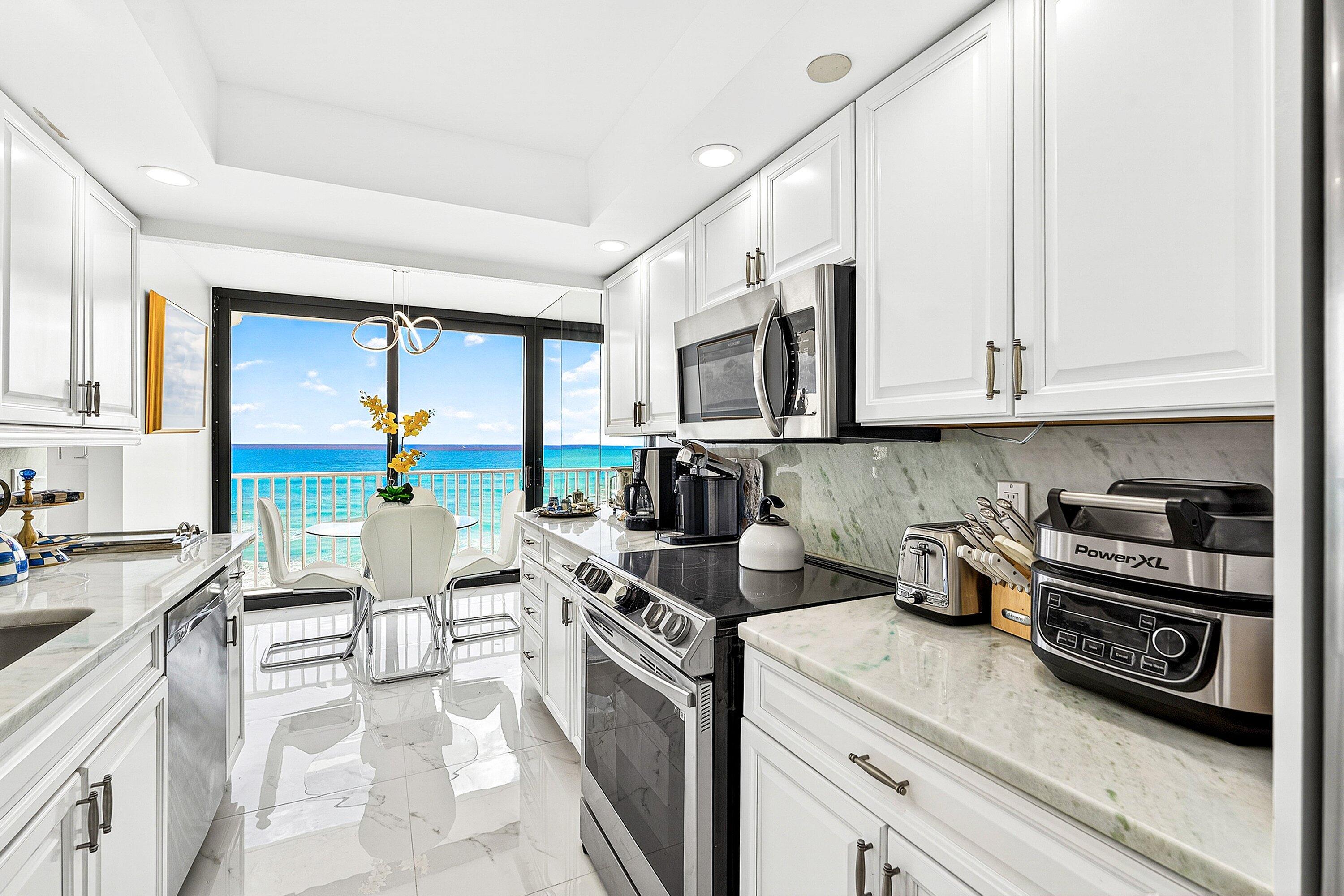 3360 S Ocean Boulevard Property Photo 7