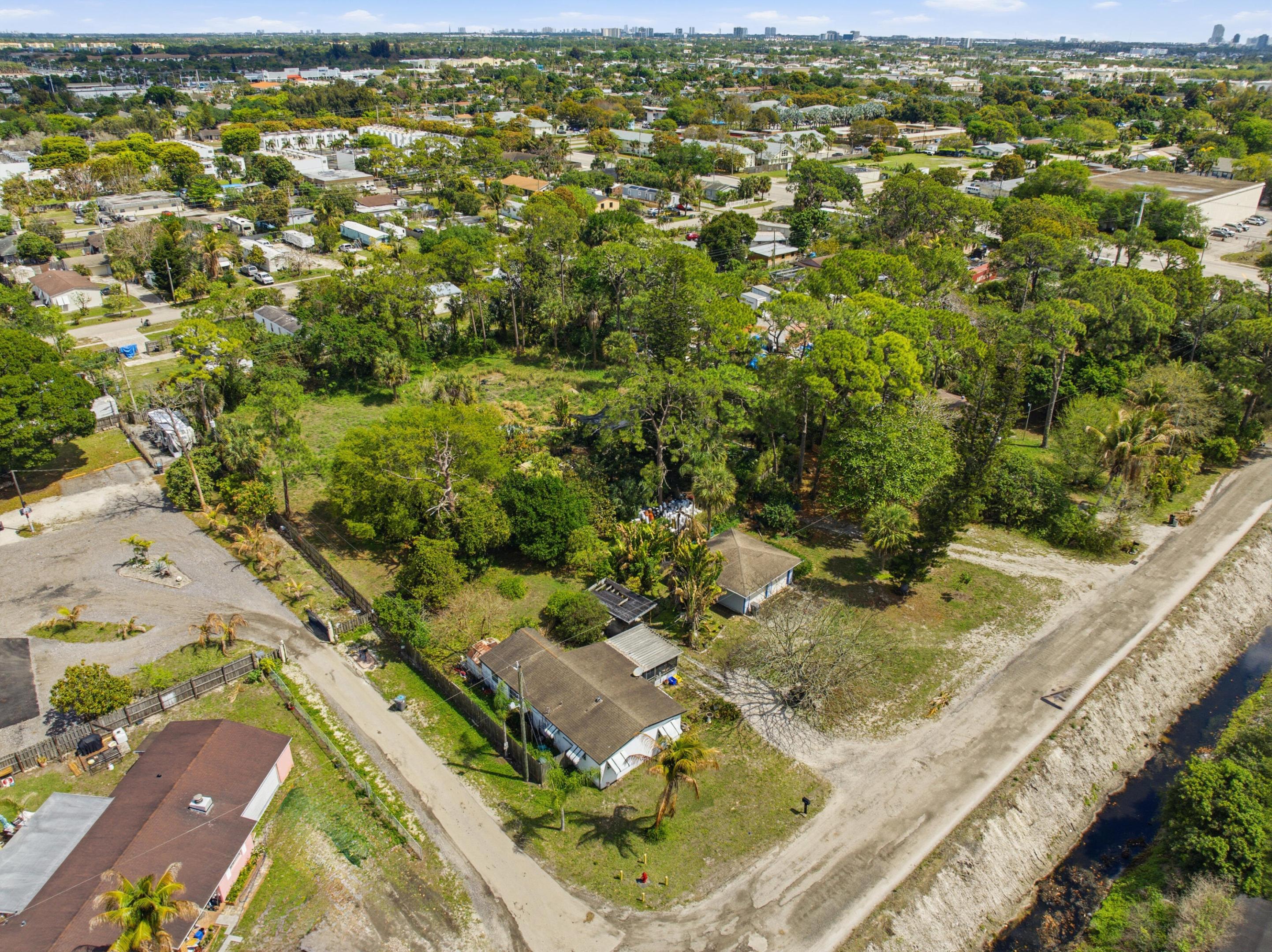 5133 Pine Grove Drive Property Photo 13