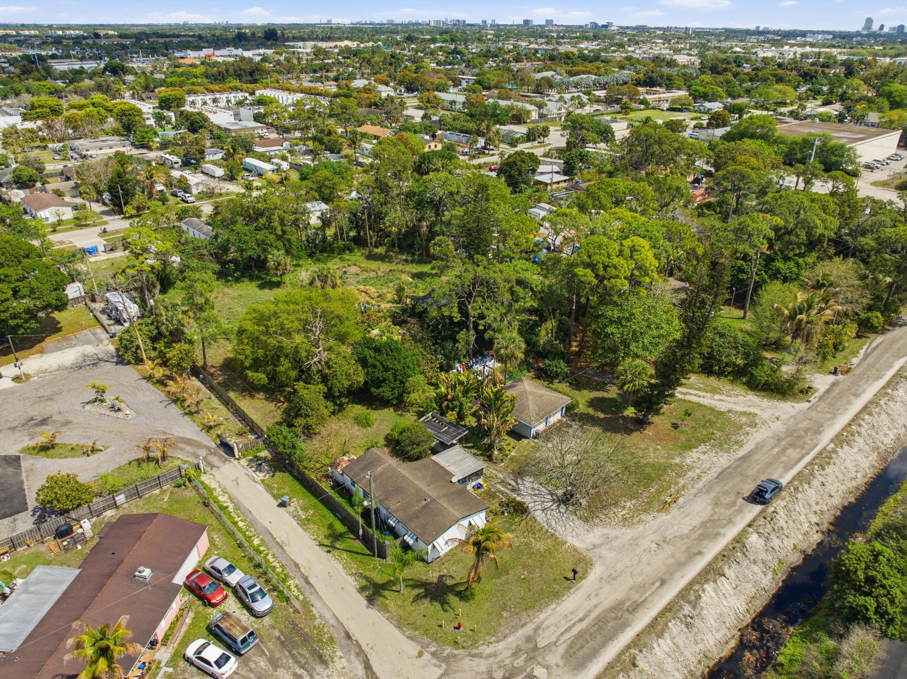 5133 Pine Grove Drive Property Photo 14