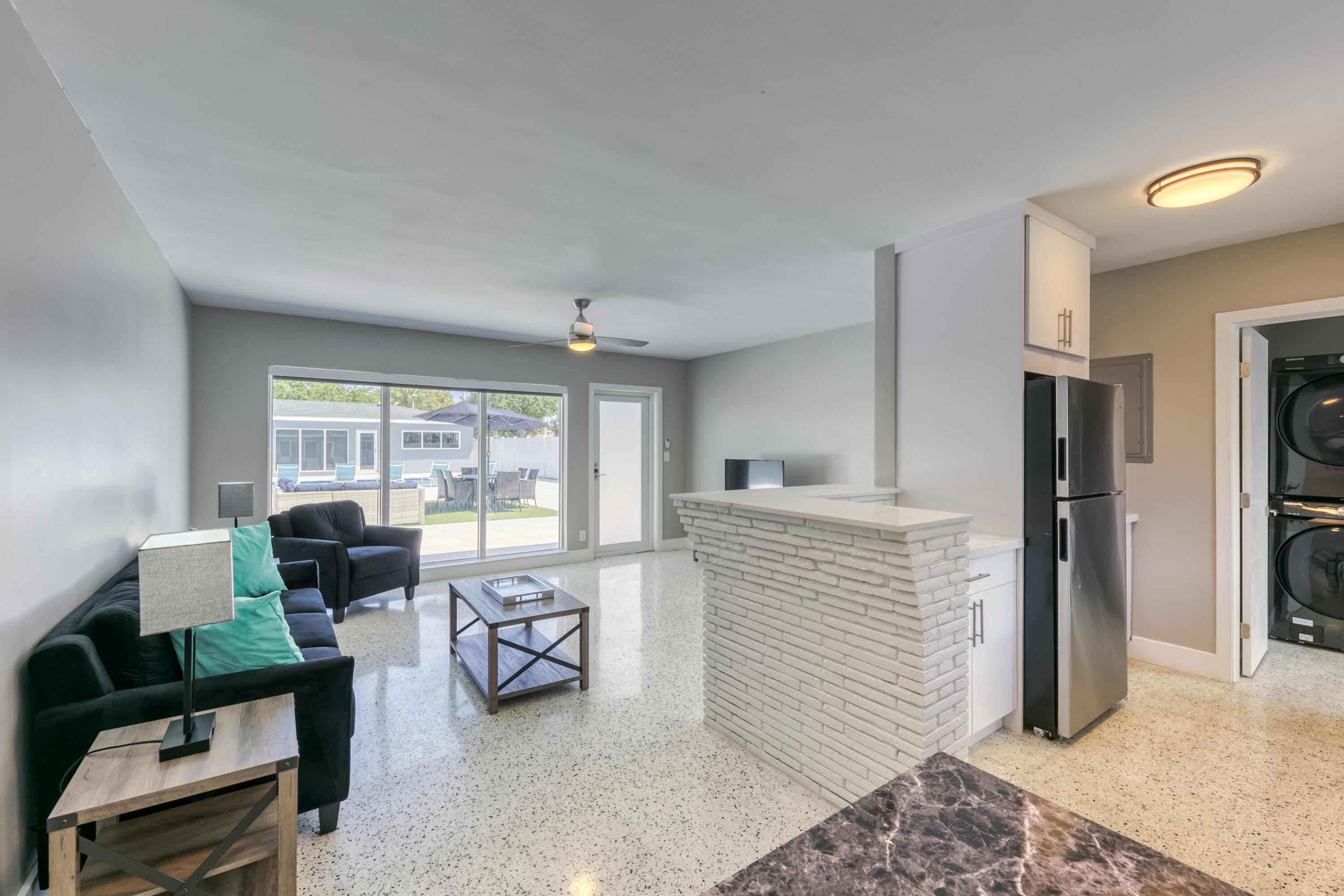 2017 Ne 26th Street Property Photo 4