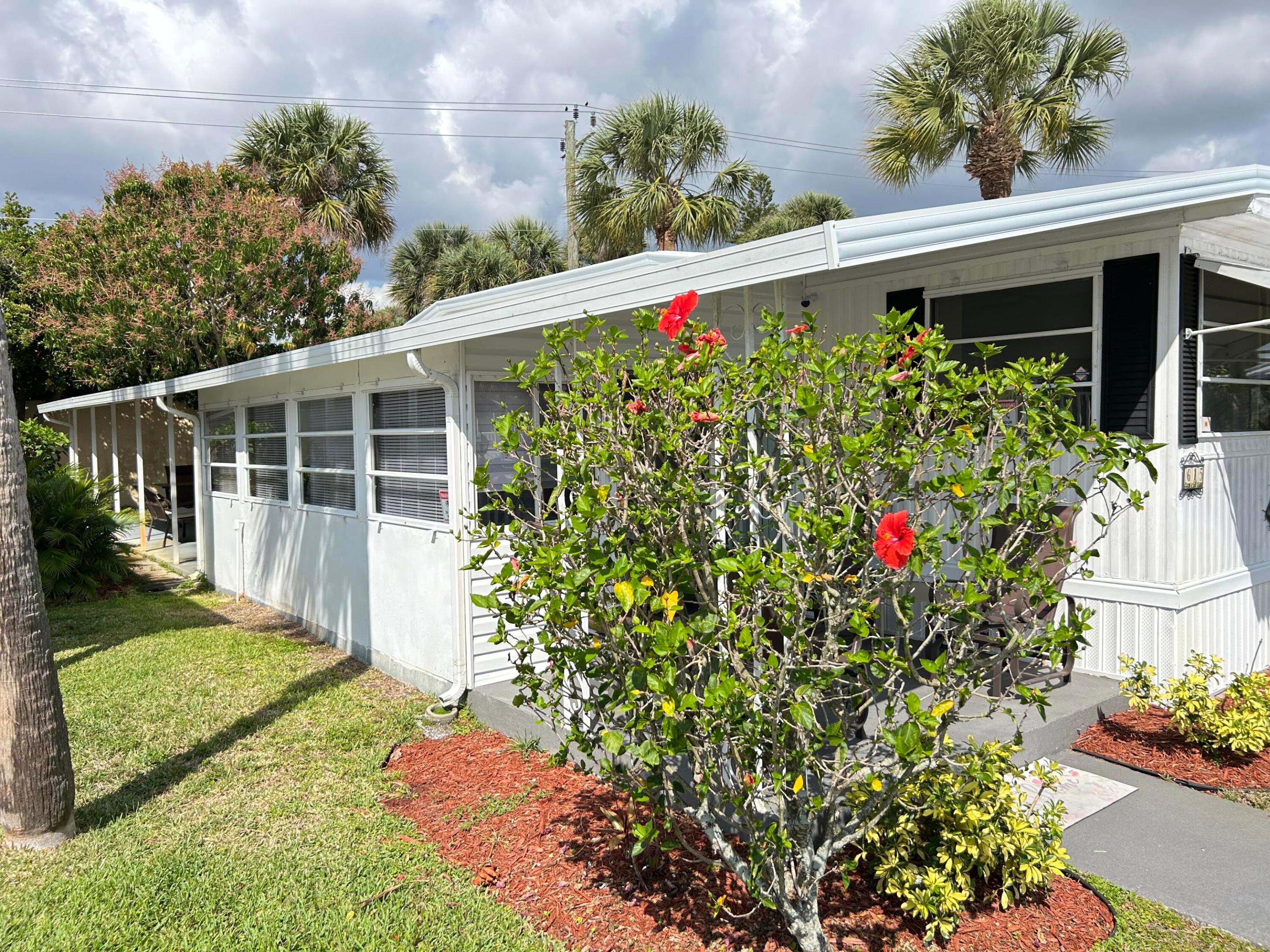 615 Alamanda Lane Property Photo 3
