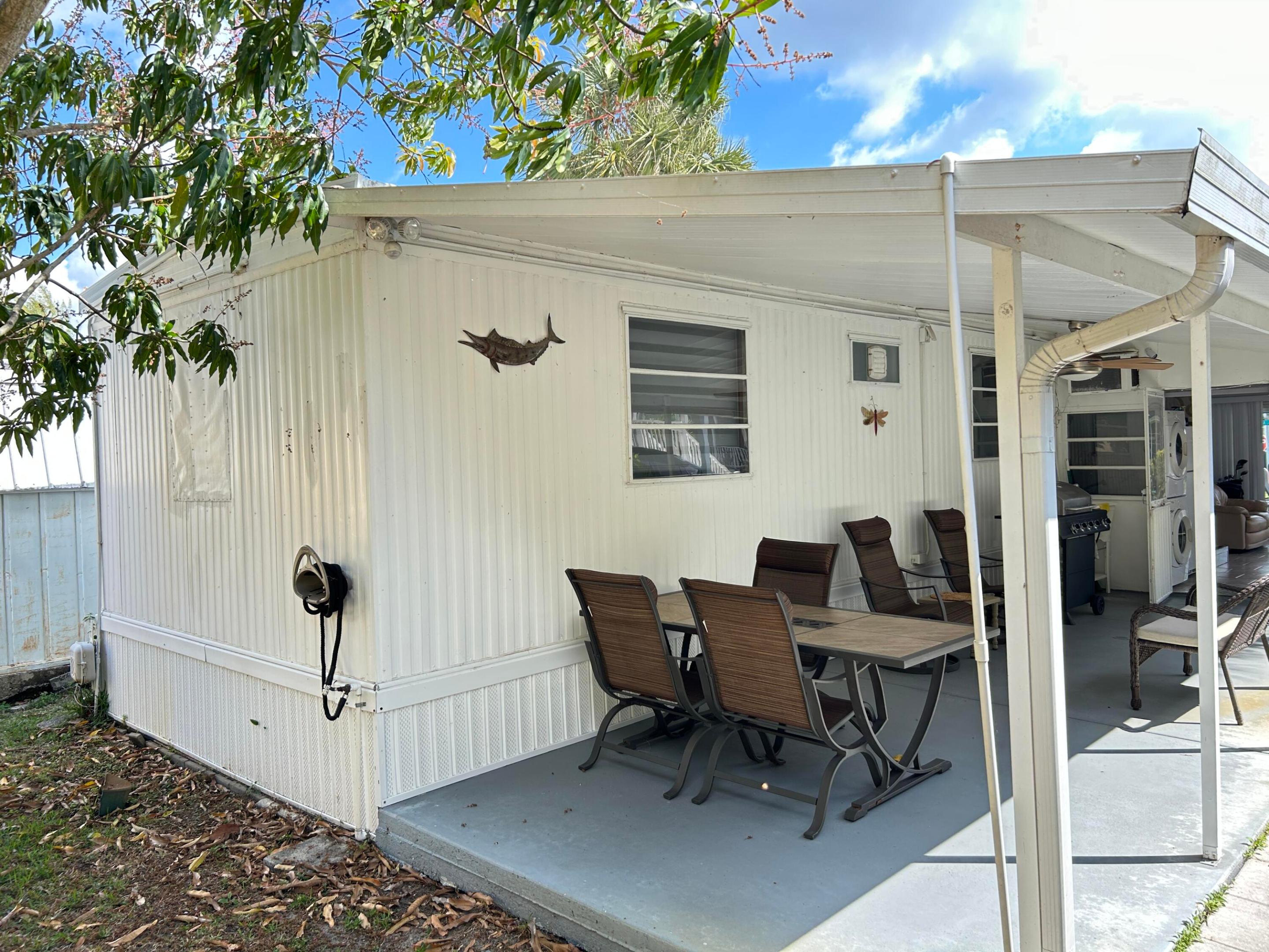 615 Alamanda Lane Property Photo 8