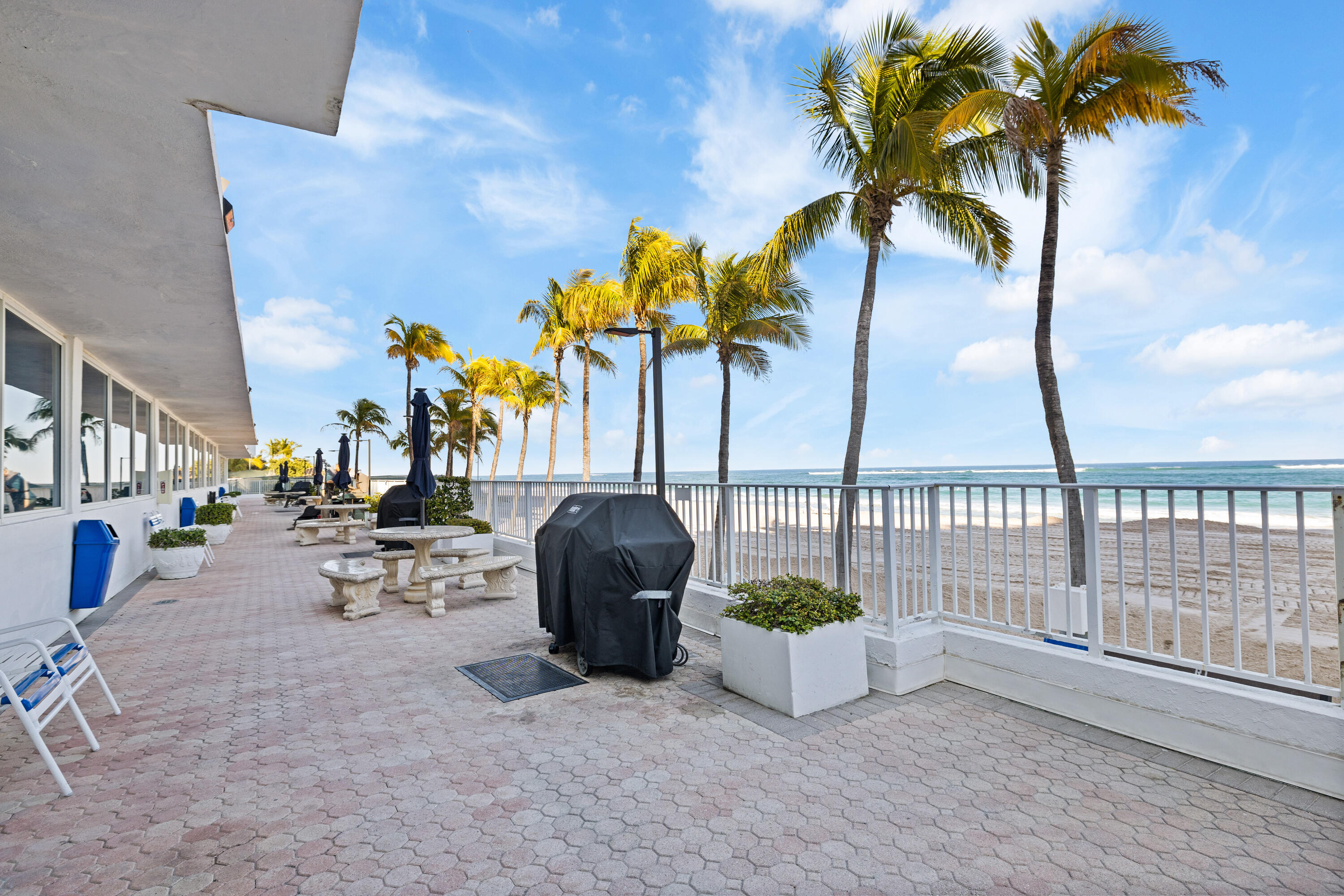 1360 S Ocean Boulevard 403 Property Photo 2