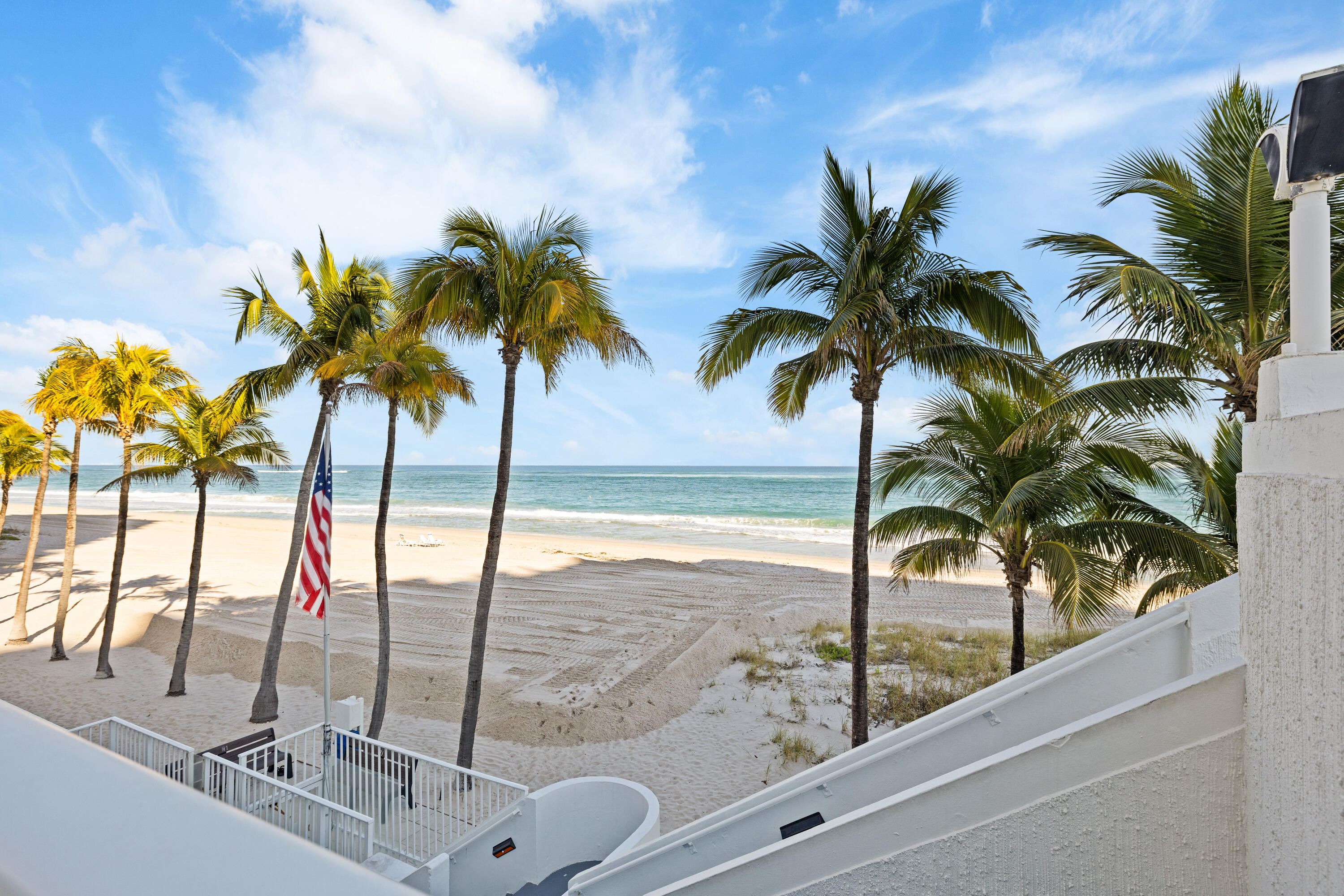 1360 S Ocean Boulevard 403 Property Photo 3