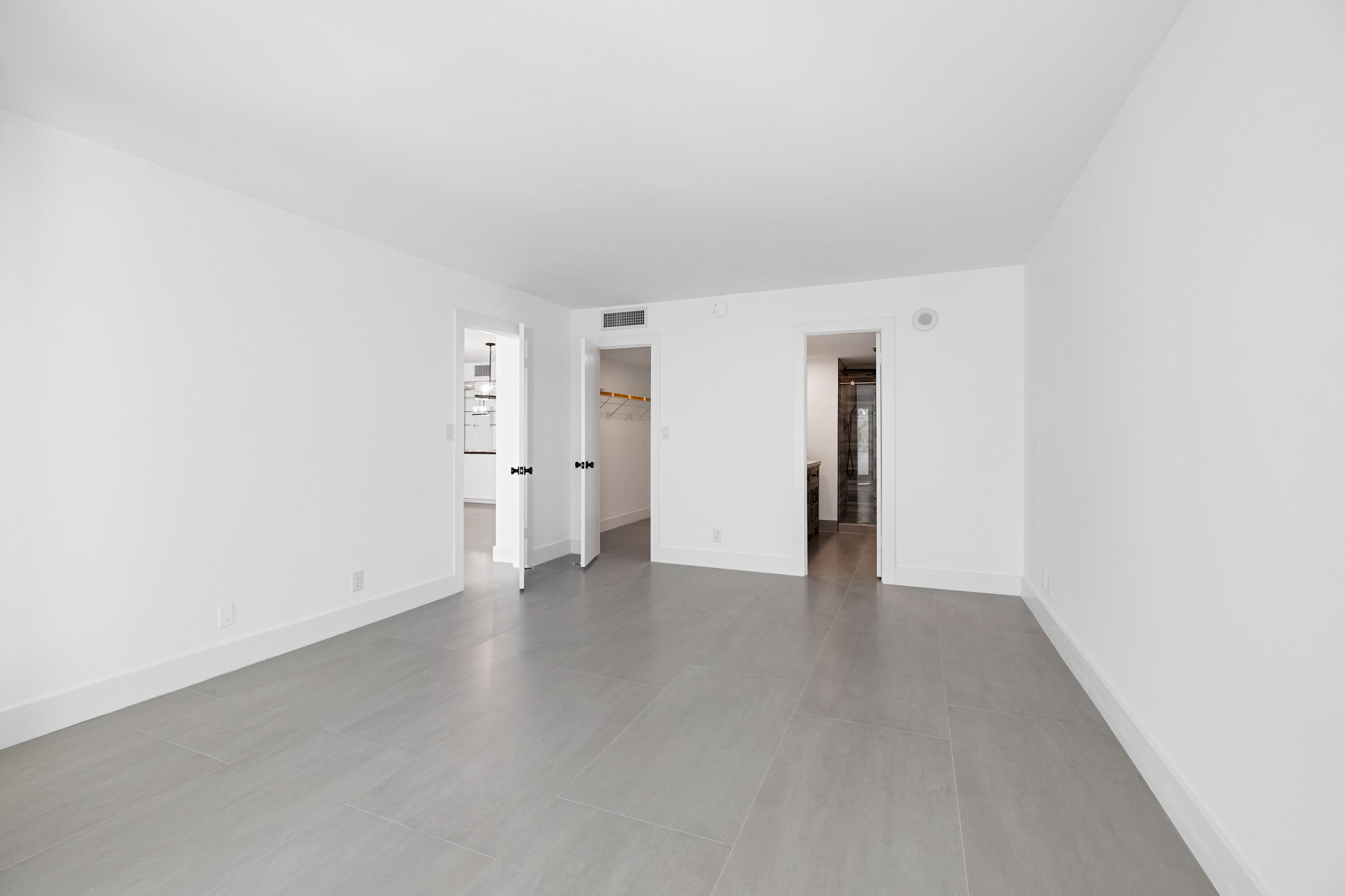 1360 S Ocean Boulevard 403 Property Photo 16