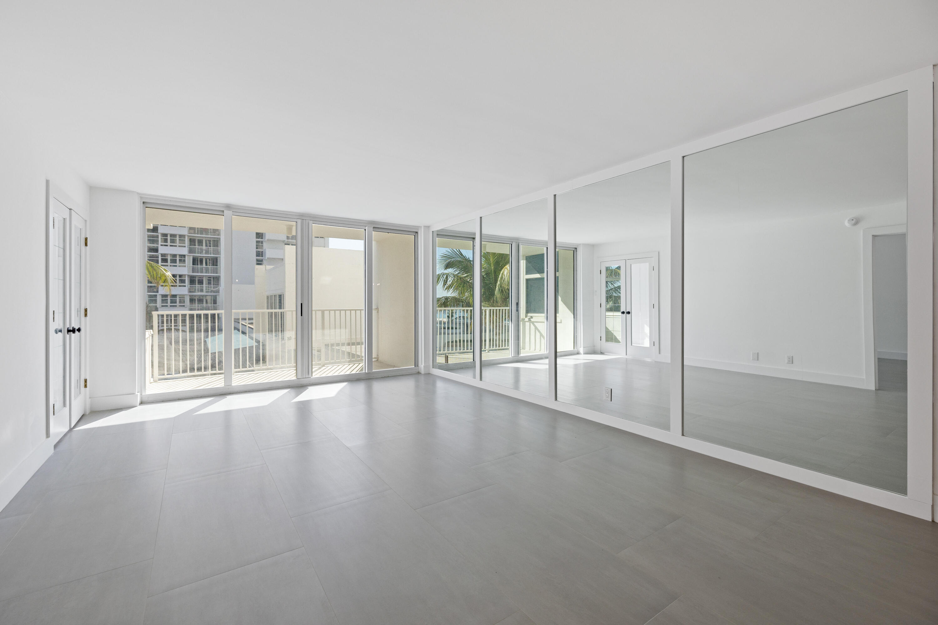 1360 S Ocean Boulevard 403 Property Photo 24