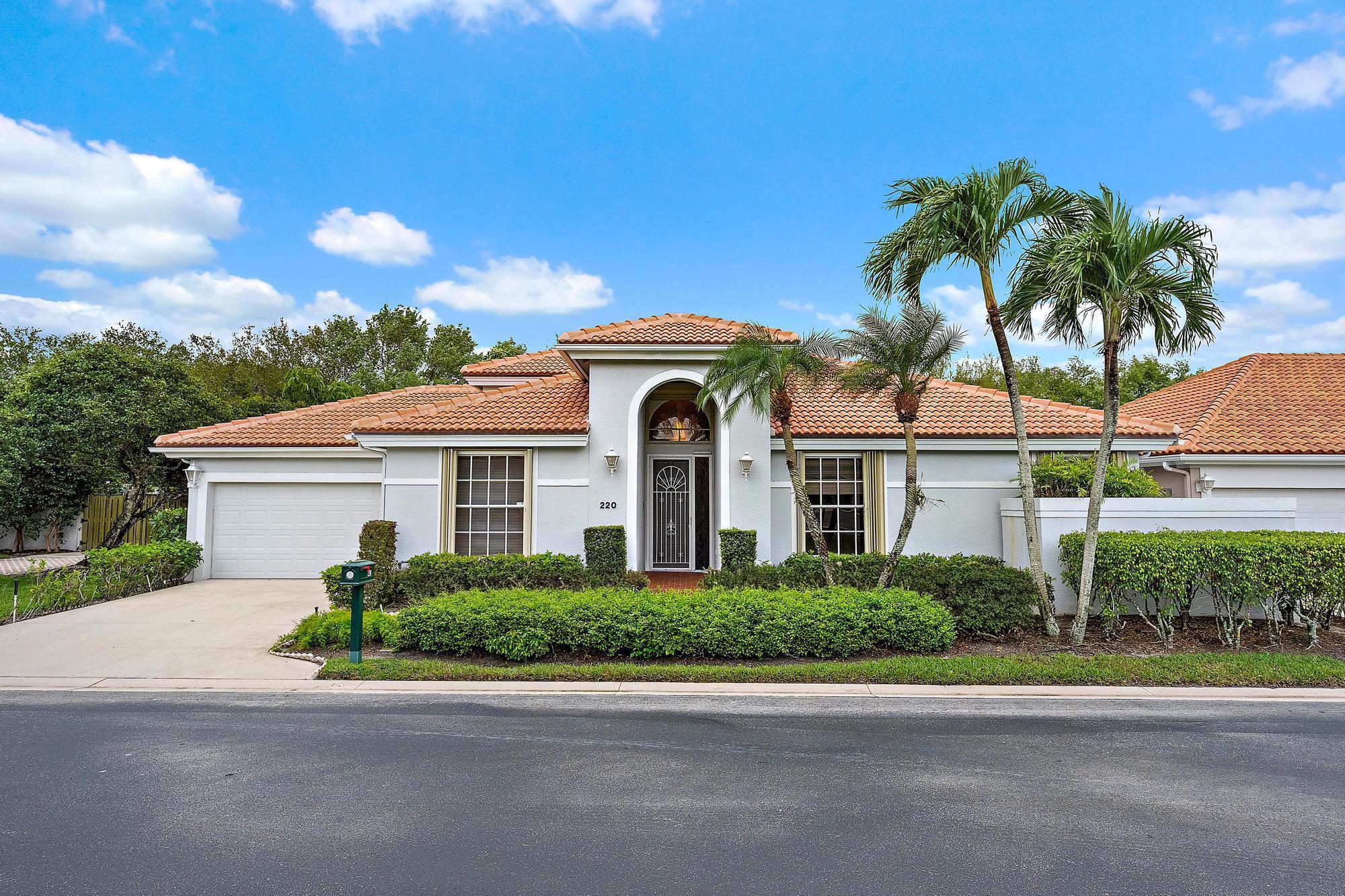 220 Eagleton Estates Boulevard Property Photo 4