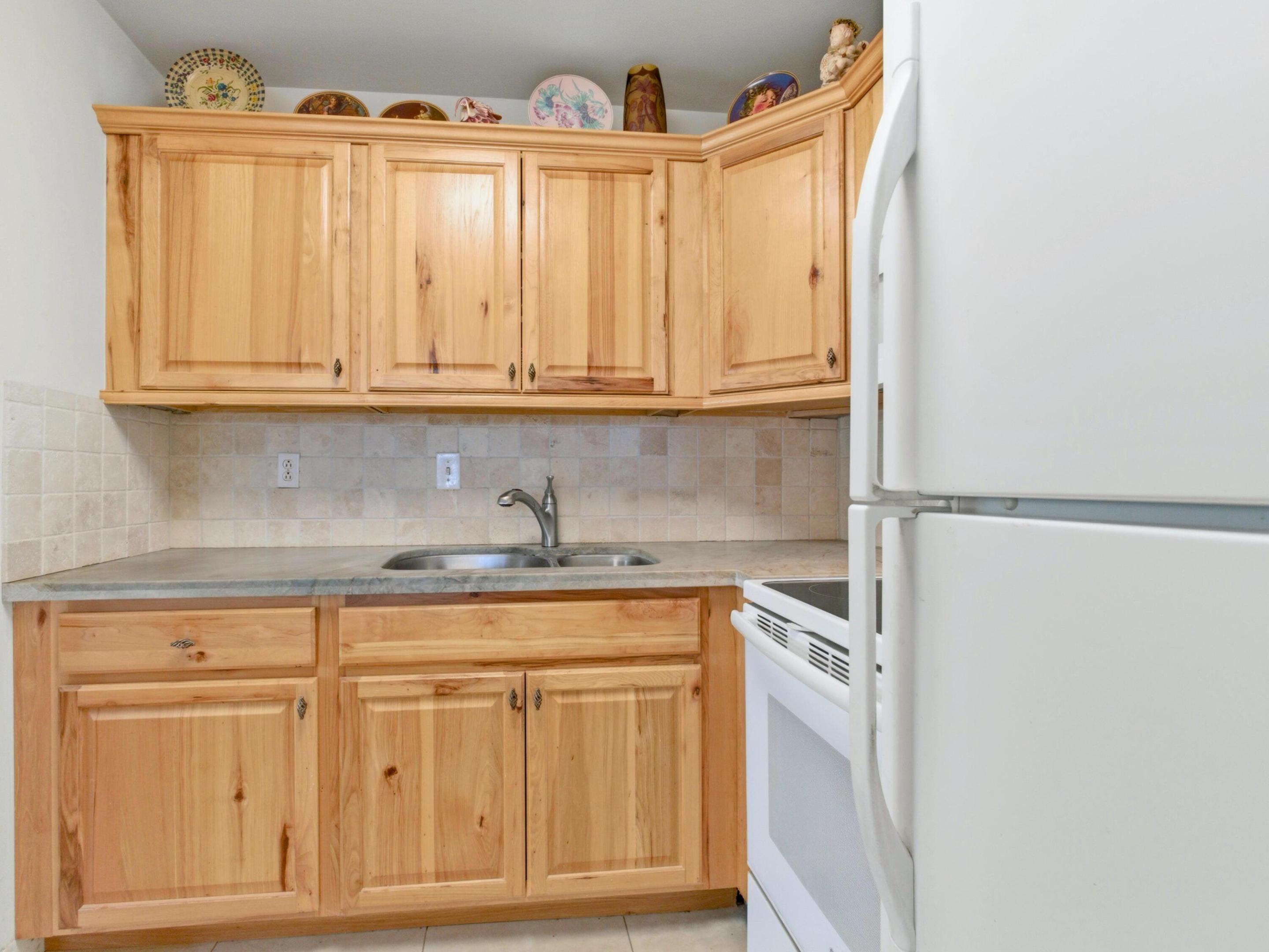 480 Horizons W 208 Property Photo 13